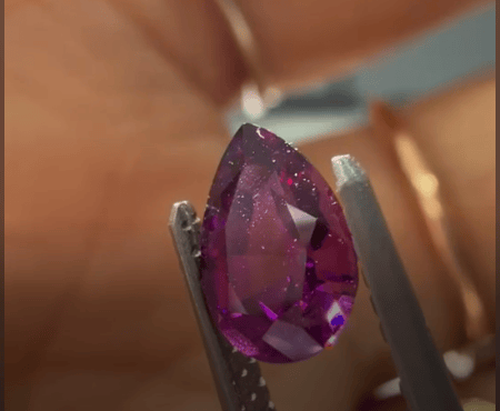 Luxury Promise 0,92ct Mozambique Garnet A02014