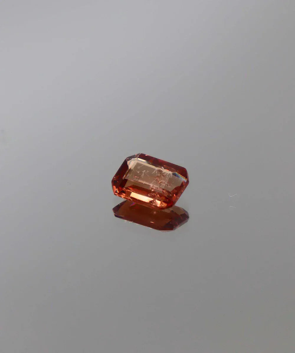 Luxury Promise 0.93ct Red OrangeSpinel Emerald DXBCS3131