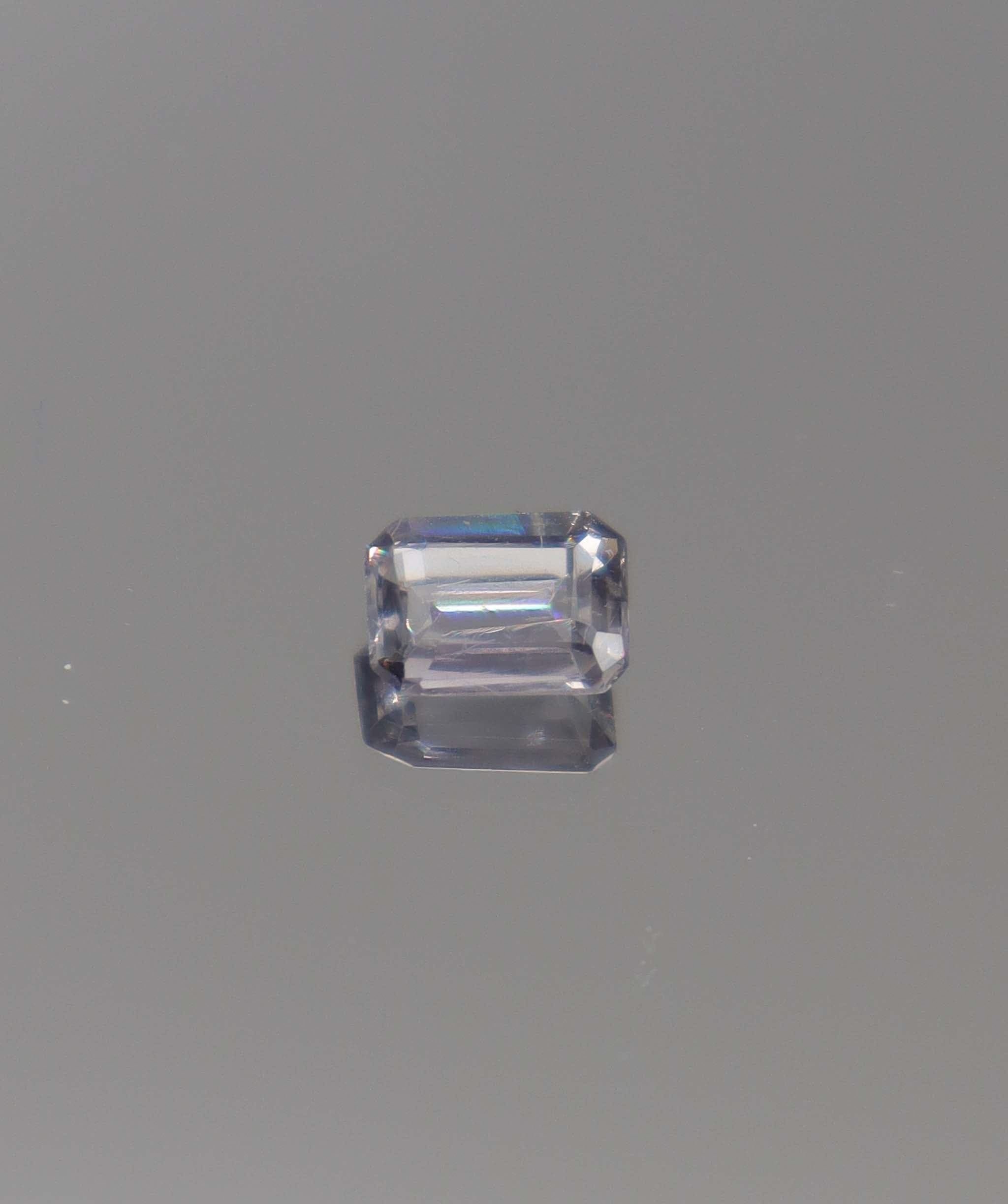Luxury Promise 0.94ct Gray Spinel Emerald DXBCD1293