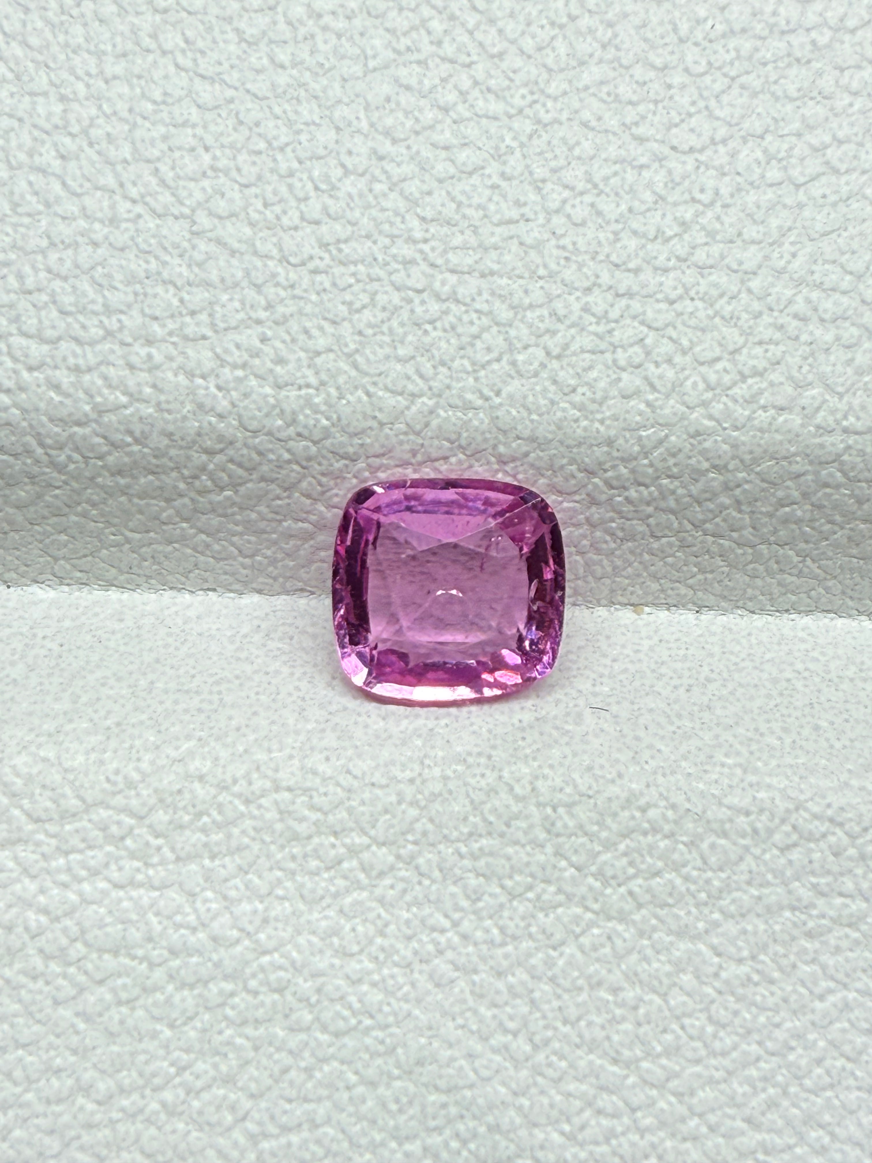 Luxury Promise 0.94ct Pink Sapphire Cushion DXBCS0121