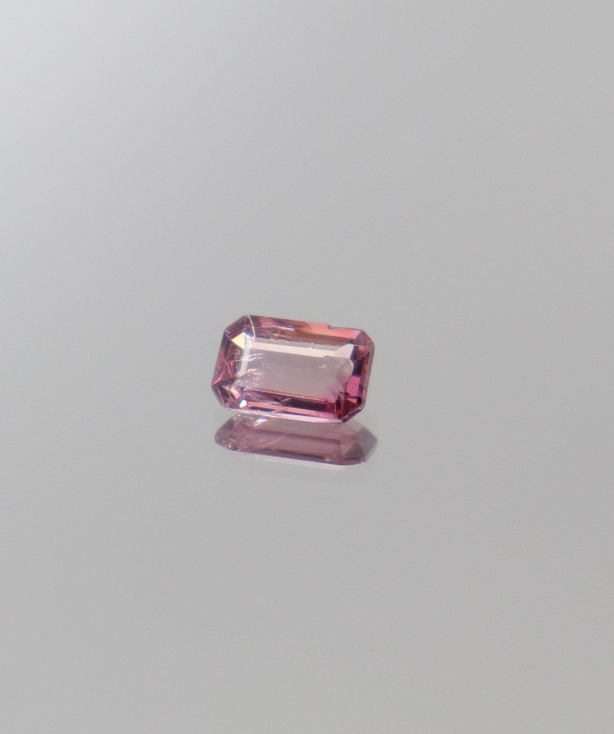 Luxury Promise 0.94ct Purple Spinel Emerald DXBCD1287