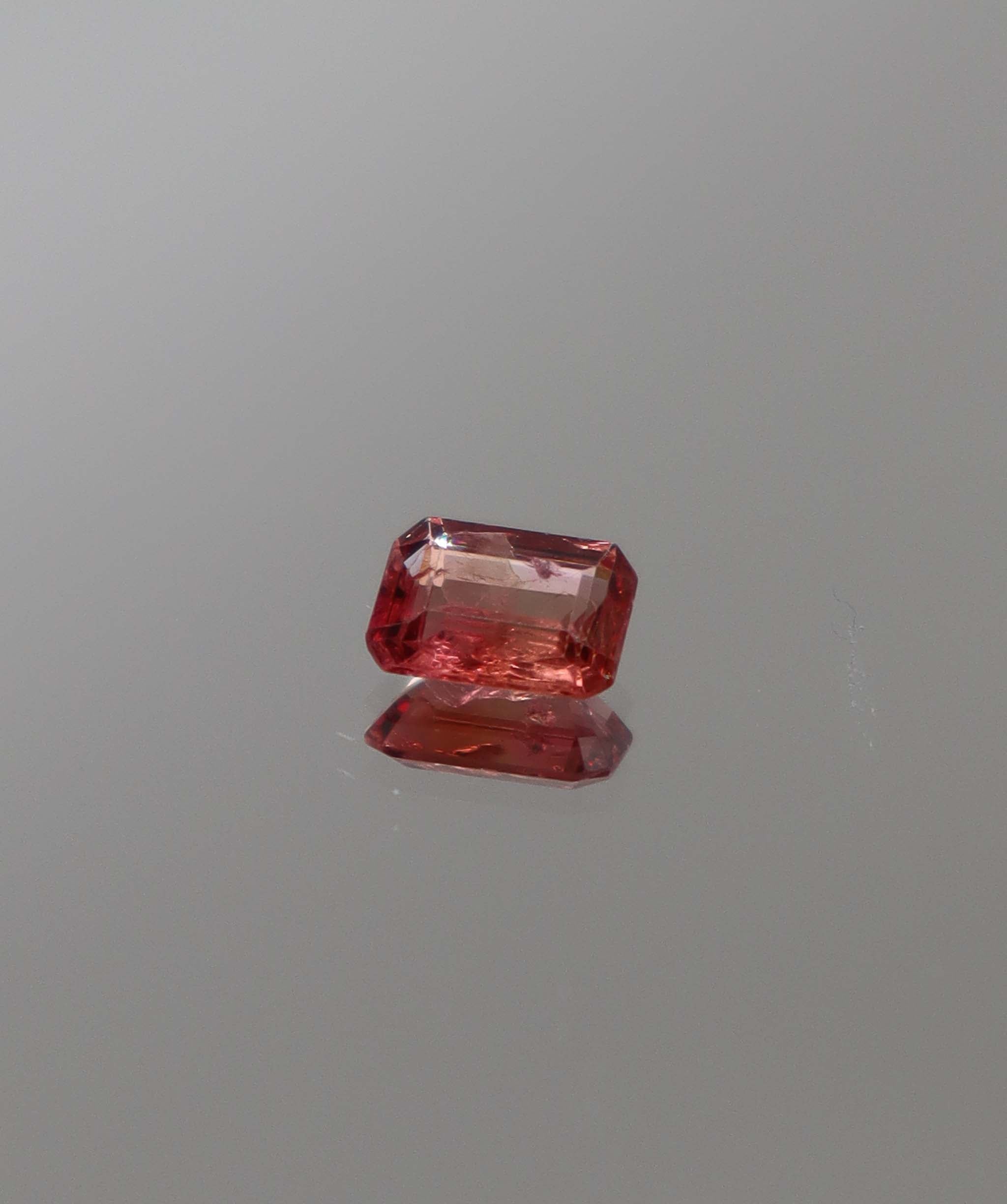Luxury Promise 0.97ct Red Orange Spinel Emerald DXBCD1268