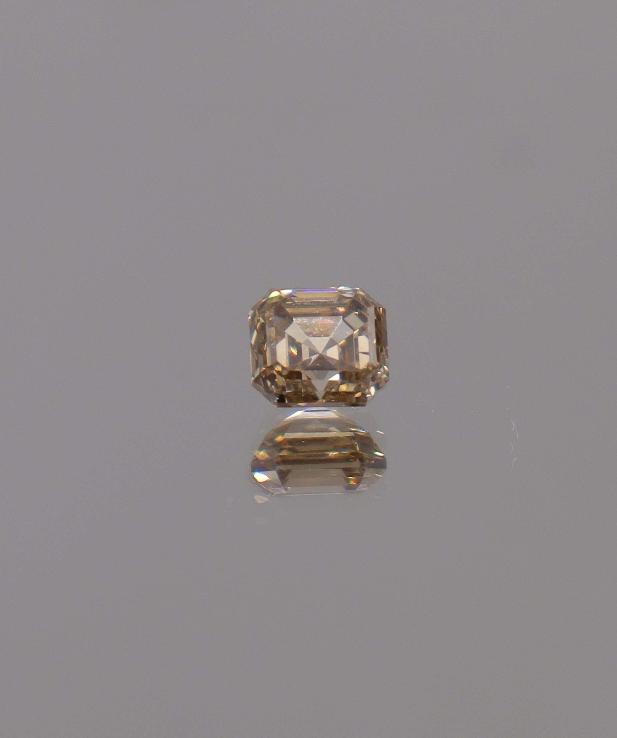 Luxury Promise 1.01CT SILK ORANGE ASHER DIAMOND DXBN0483