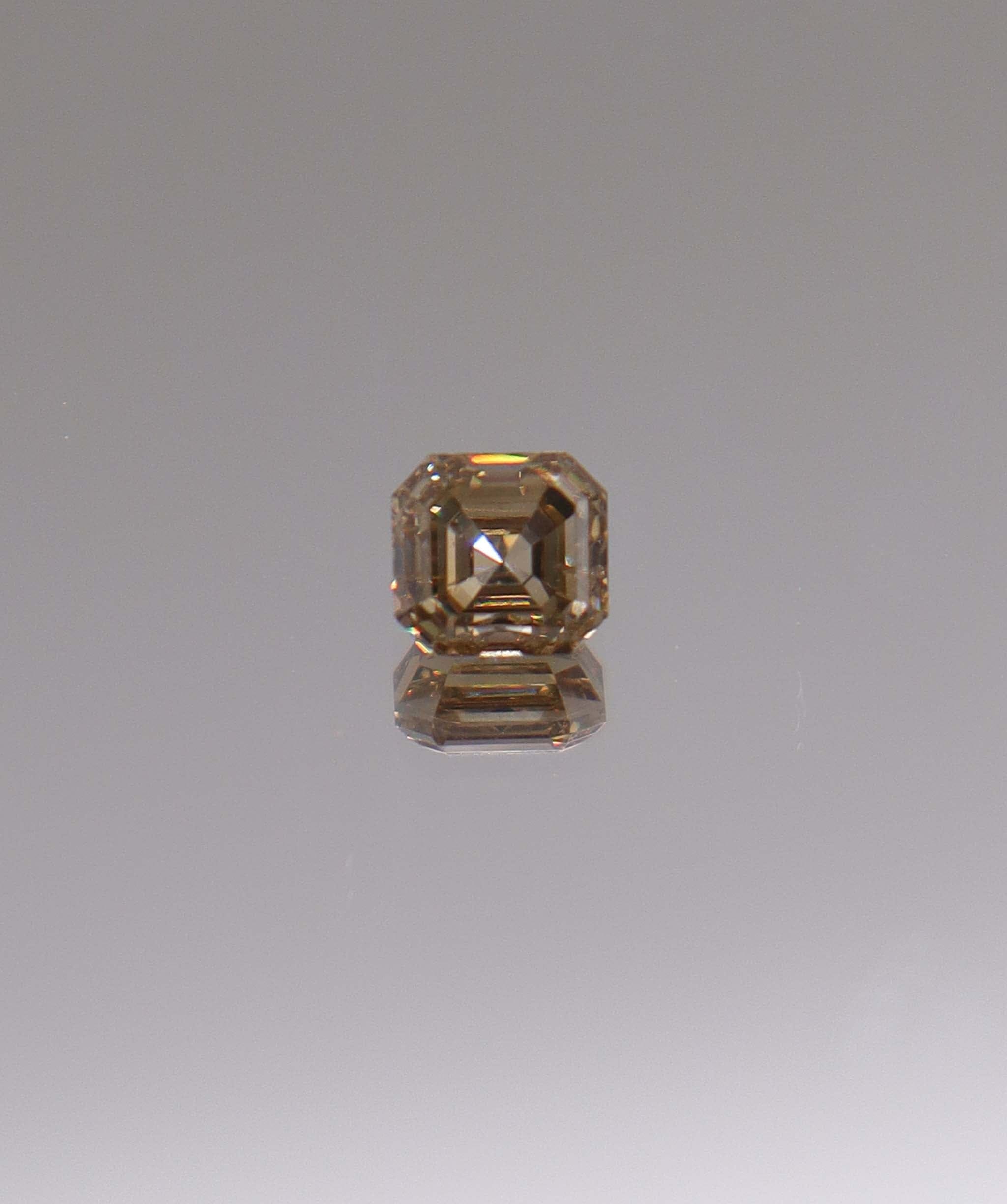 Luxury Promise 1.01CT SILK ORANGE ASHER DIAMOND DXBN0483