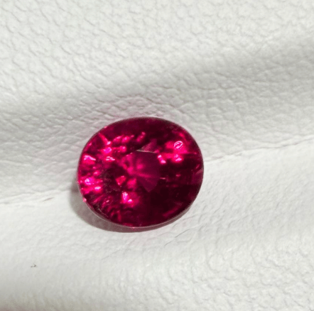 Luxury Promise 1.09ct Pinkish-red Rubellite tourmaline (from Mozambique) DXBCS4353