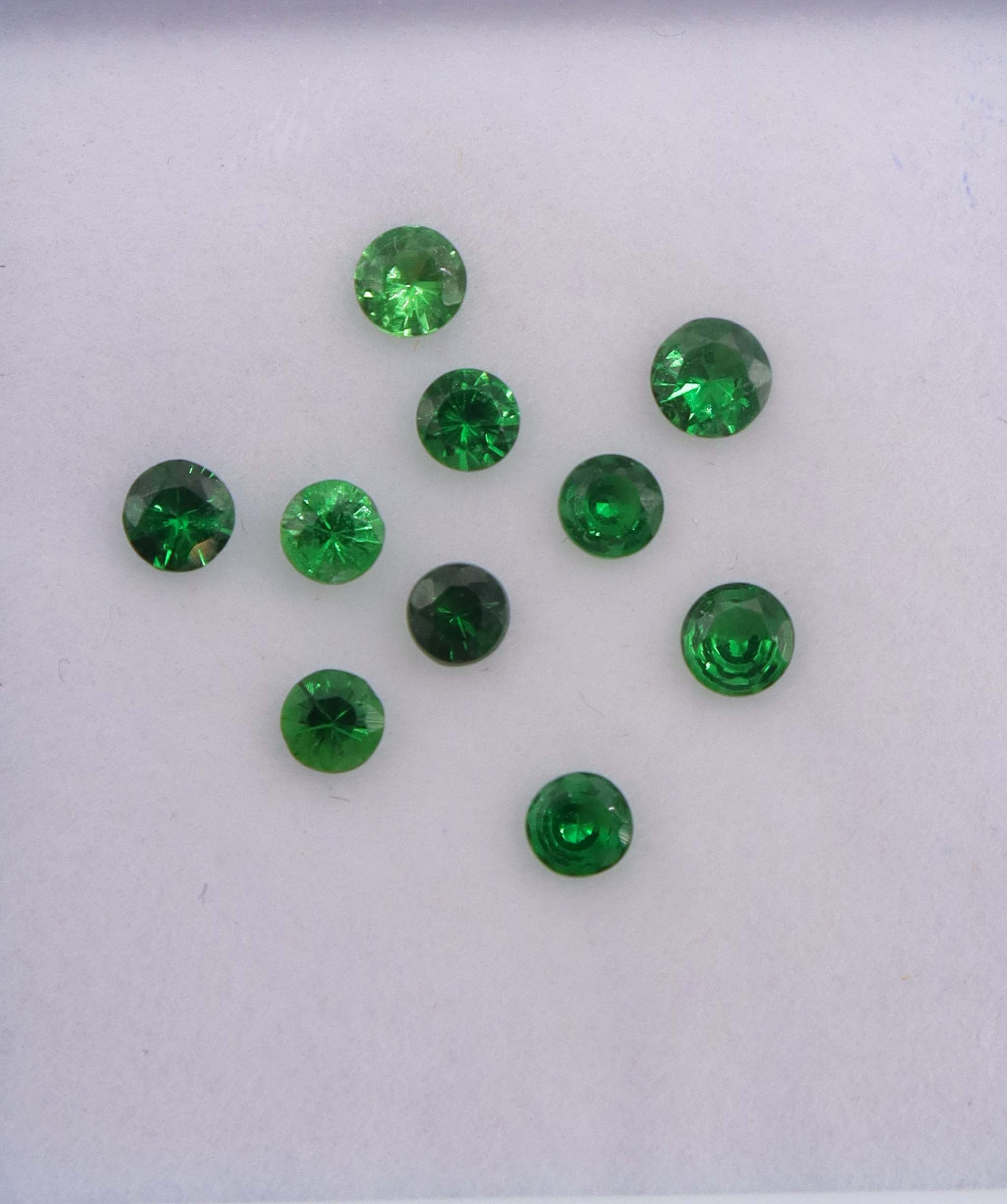 Luxury Promise 1.09ct Tsavorite Round 10pcs DXBCS1323