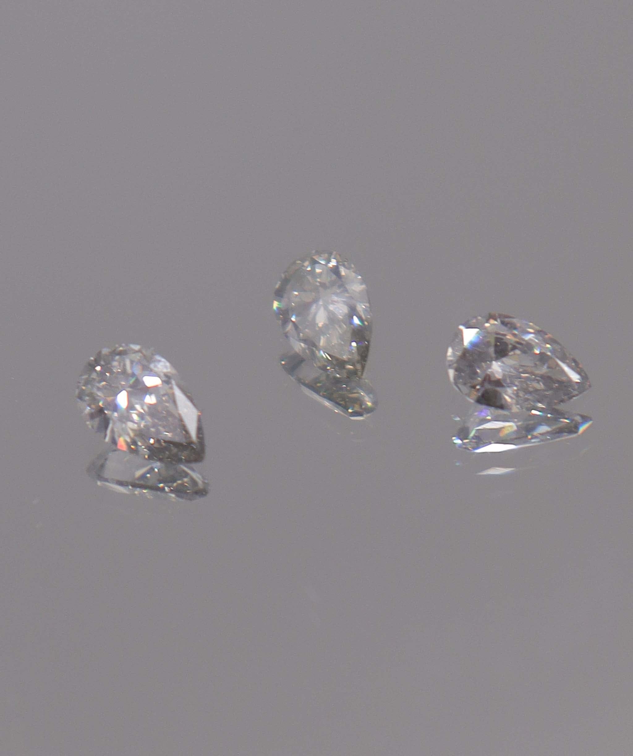 Luxury Promise 1.1CT FANCY GREY PEARS DIAMOND TRIO DXBN0497