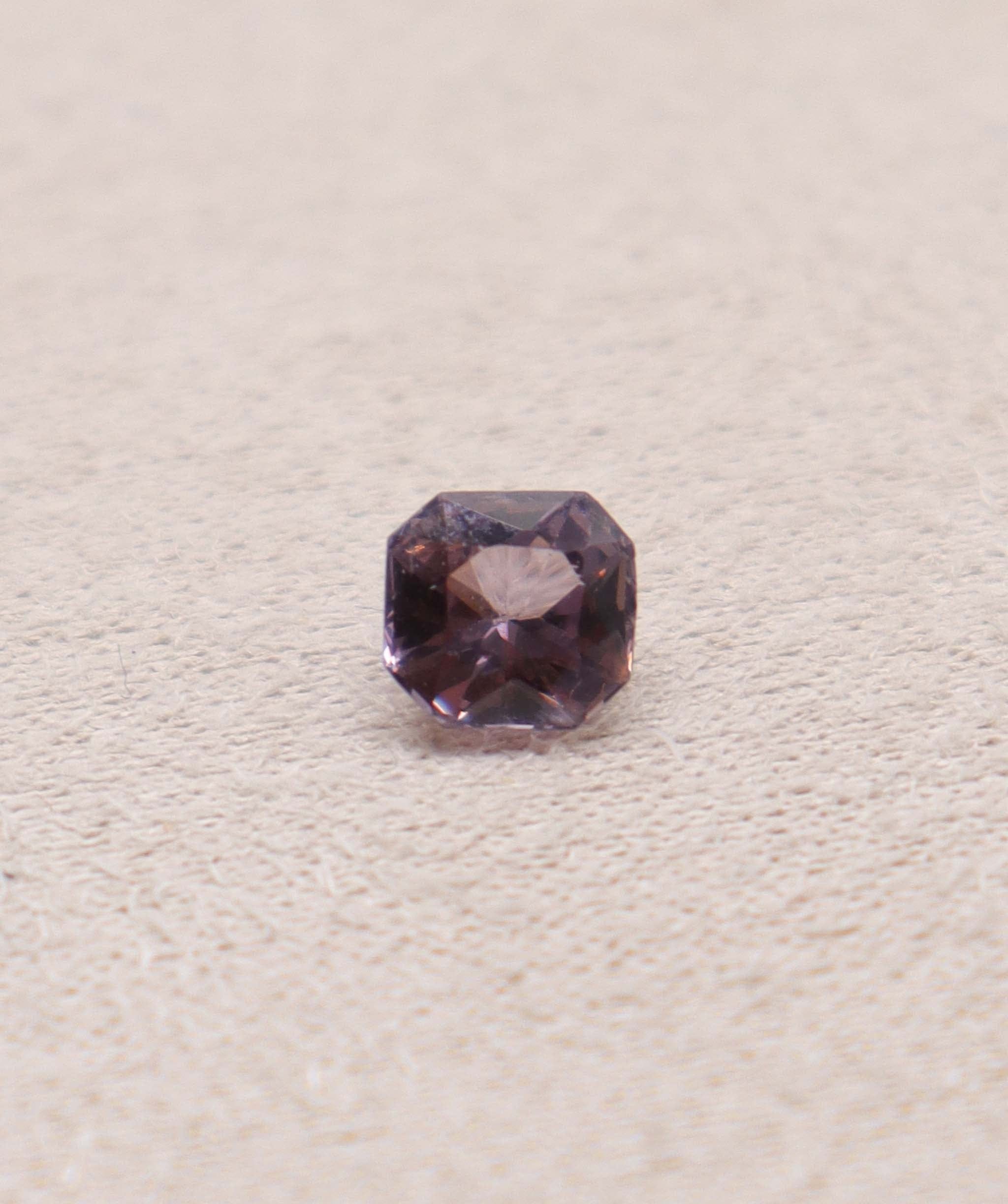 Luxury Promise 1.1ct Purple/Grey Cushion Spinel DXBS5018