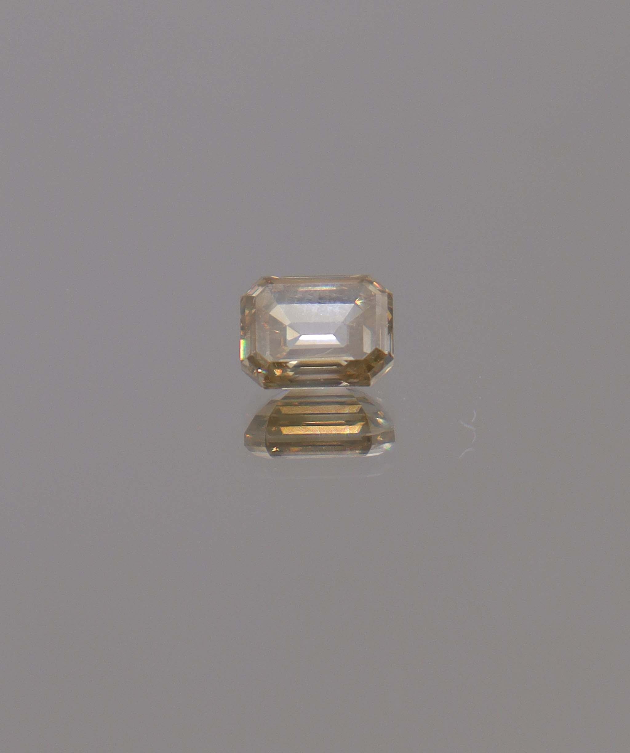 Luxury Promise 1.25CT CHAMPAGNE EMERALD-CUT DIAMOND DXBN0486