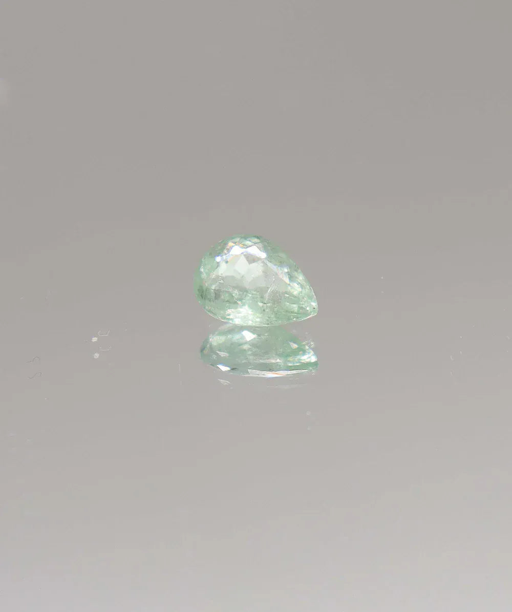 Luxury Promise 1.25ct green Paraiba DXBCS3110