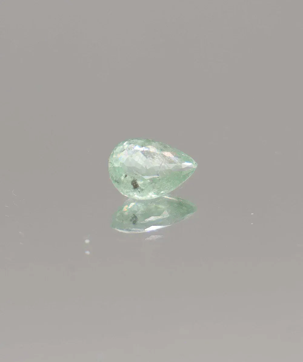 Luxury Promise 1.25ct green Paraiba DXBCS3110
