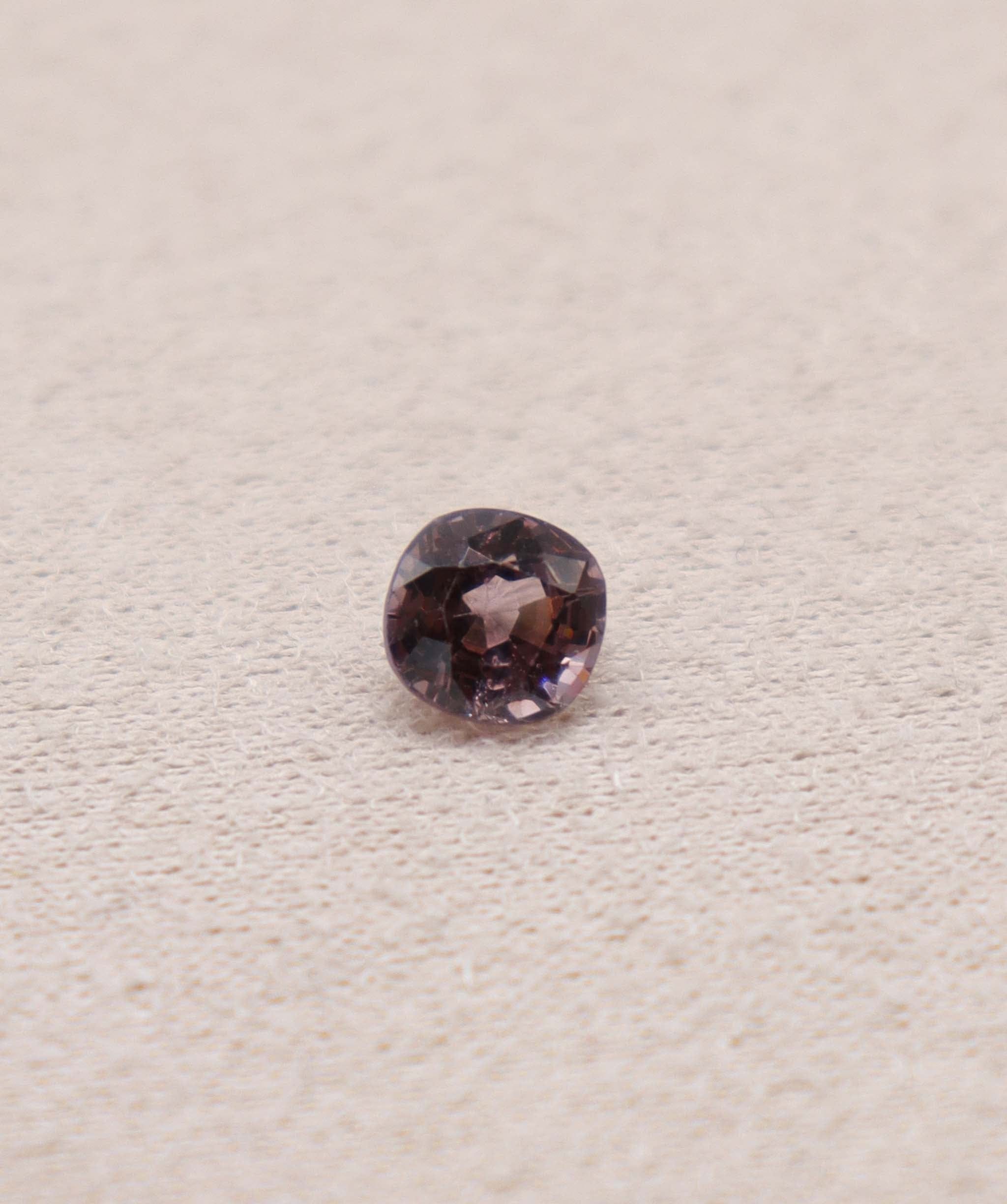 Luxury Promise 1.2ct Purple/Grey Cushion Spinel DXBS5013