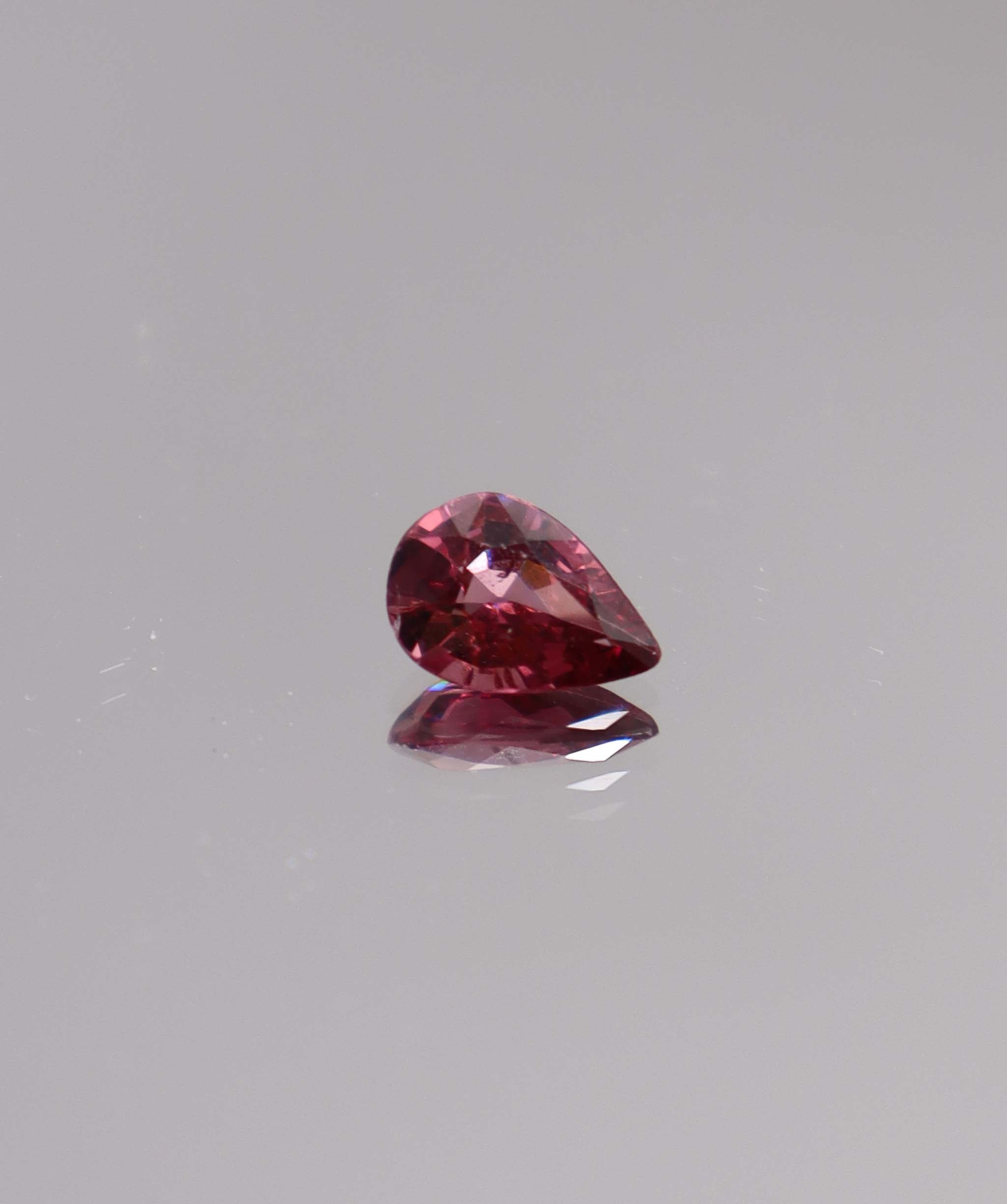 Luxury Promise 1.33ct Malaya Garnet Pear DXBCS3350