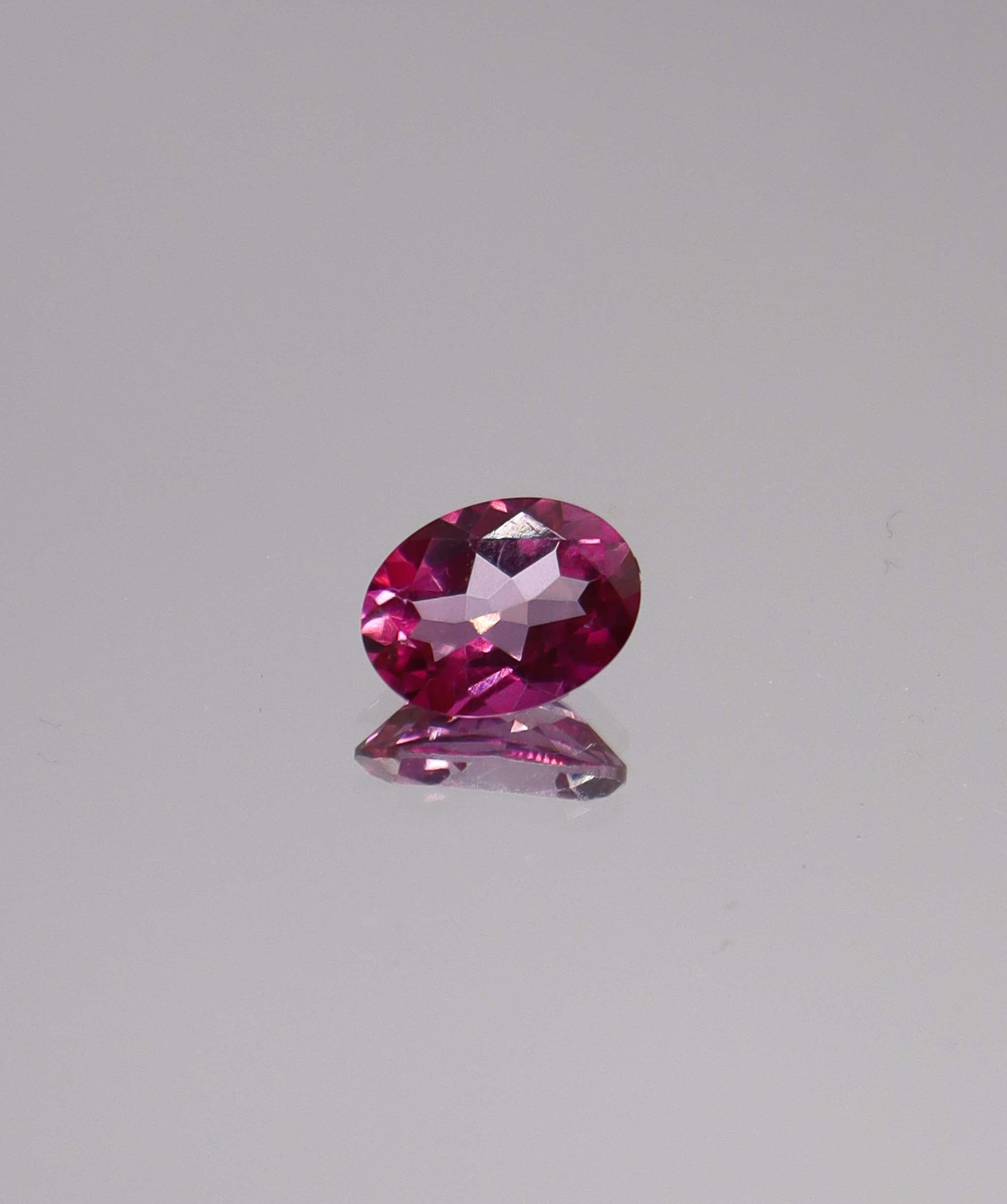 Luxury Promise 1.34ct Oval Cut Pink Topaz DXBS6126