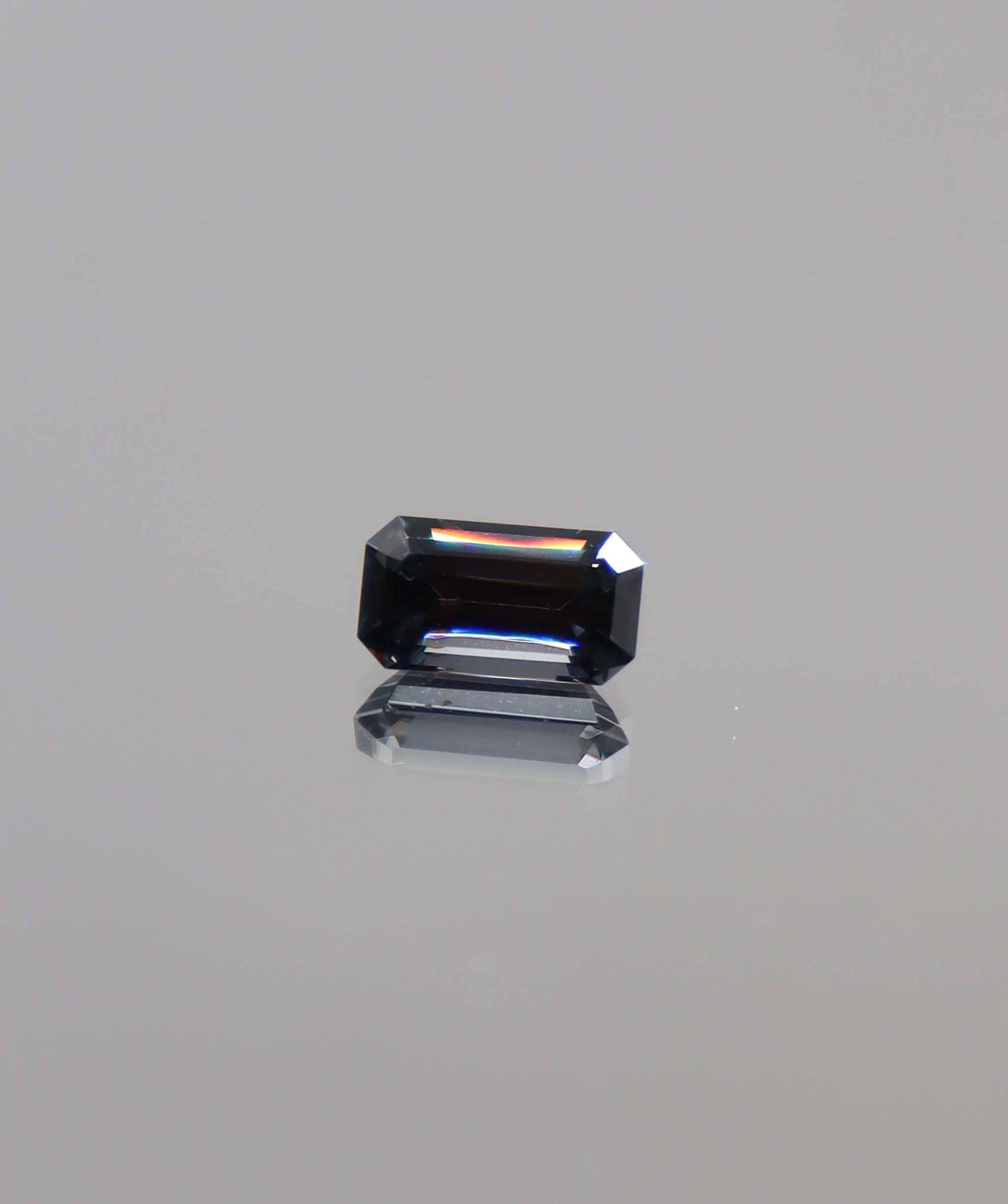 Luxury Promise 1.37ct  Tanzania Spinel T01730