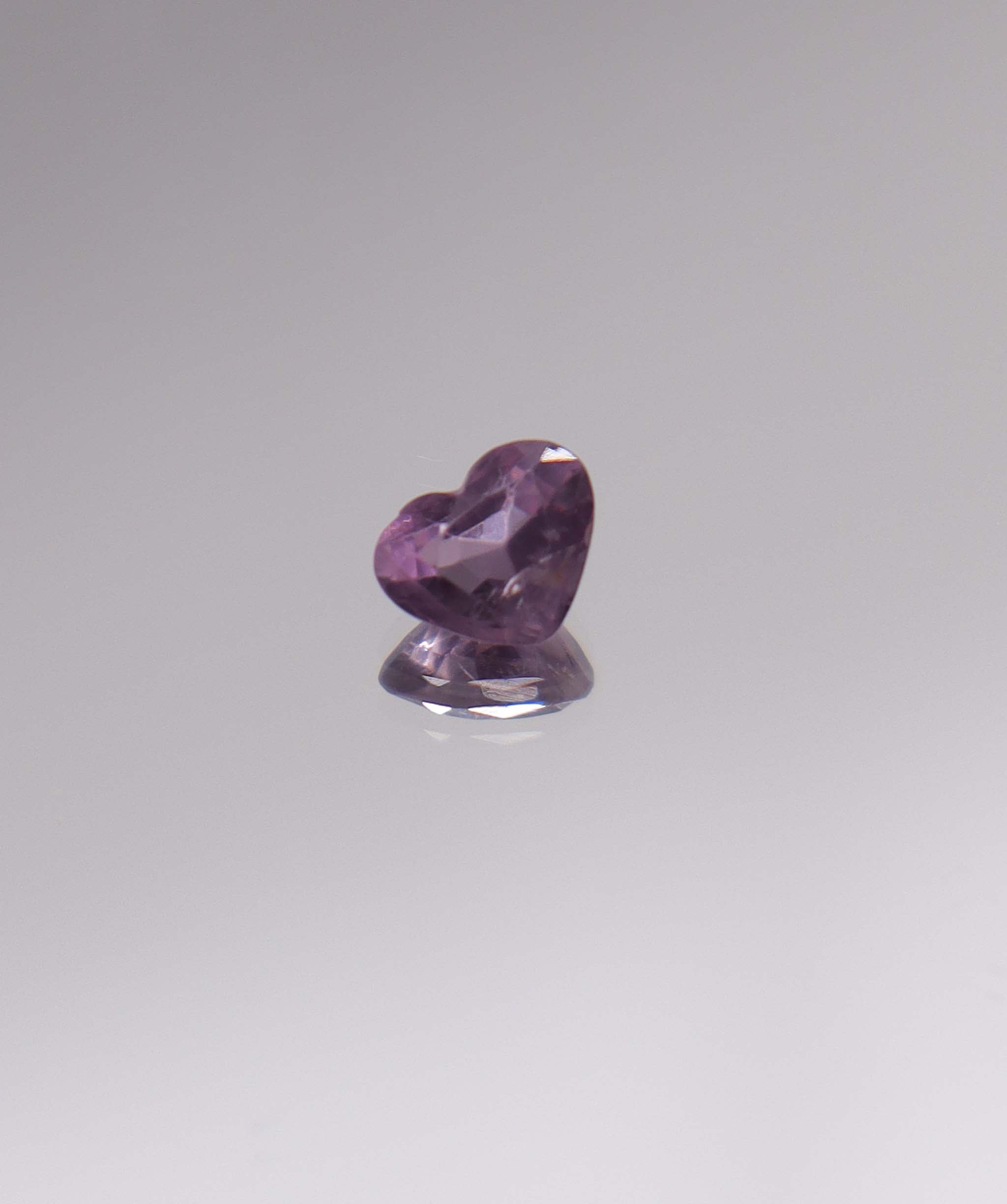 Luxury Promise 1.38ct  heart spinel DXBCD1084