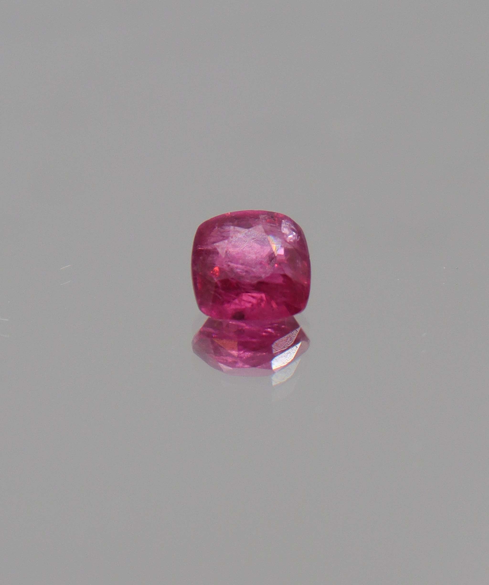 Luxury Promise 1.40ct Hot Pink Mahenge Spinel Cushion DXBCD0331