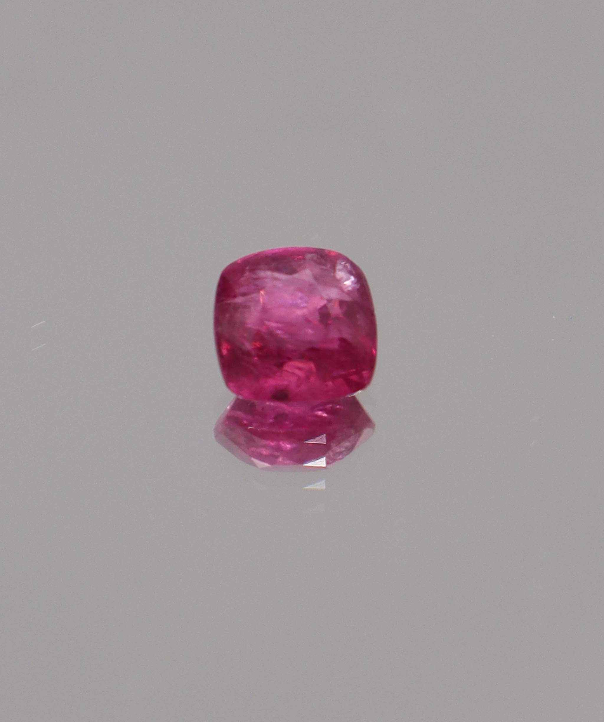 Luxury Promise 1.40ct Hot Pink Mahenge Spinel Cushion DXBCD0331