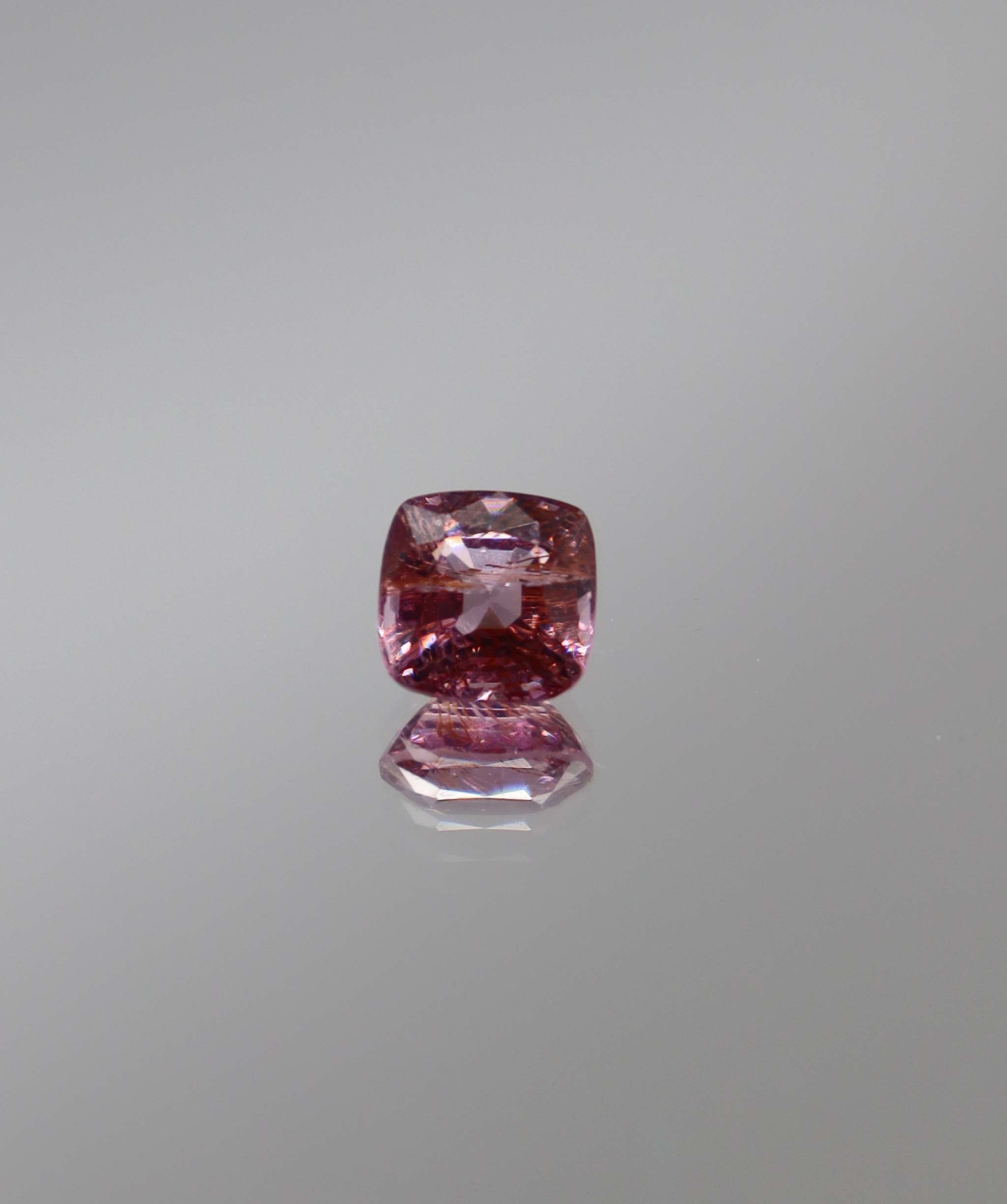 Luxury Promise 1.41ct Pink Spinel Cushion DXBCD1308