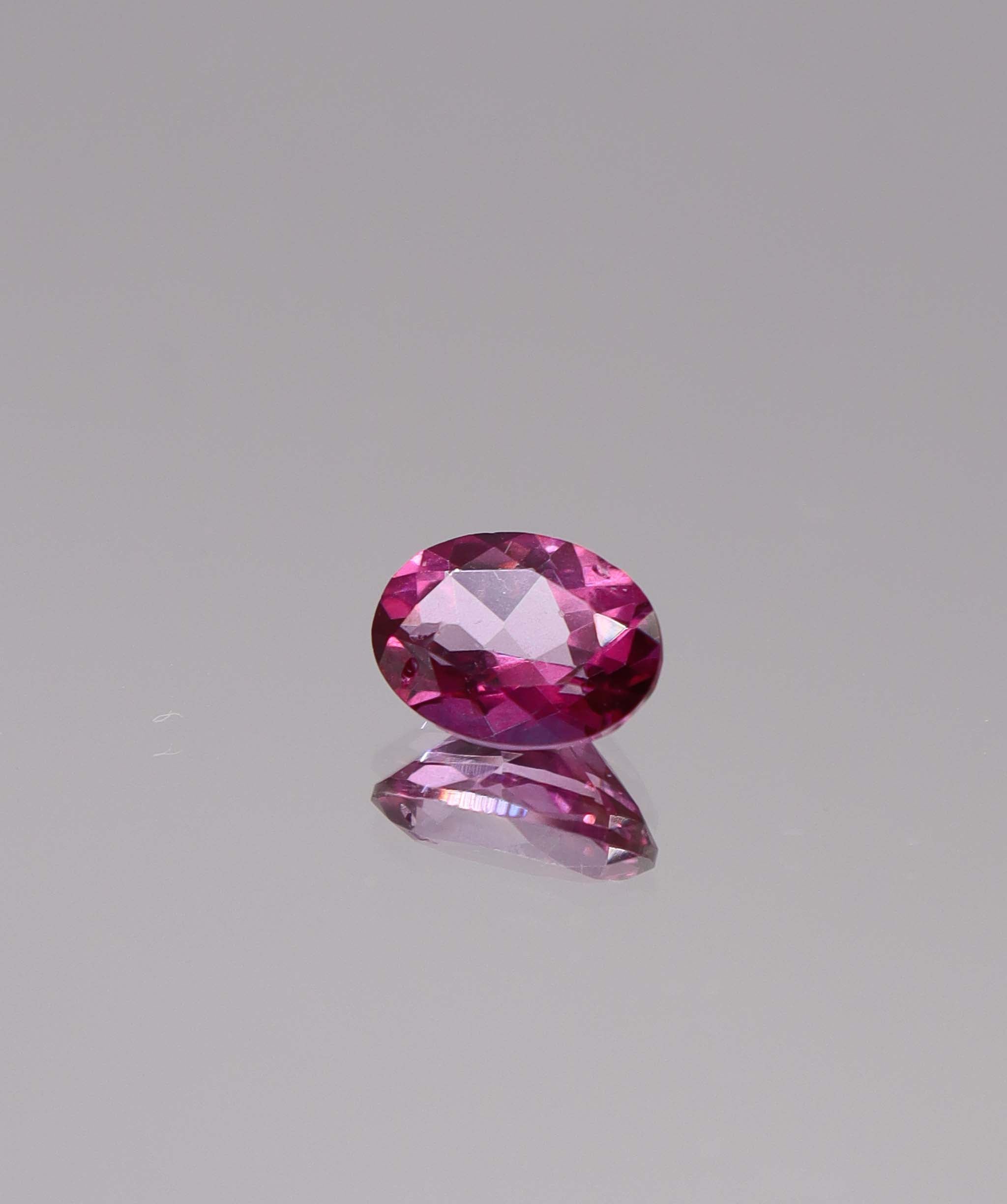 Luxury Promise 1.43ct Oval Cut Pink Topaz DXBS6168