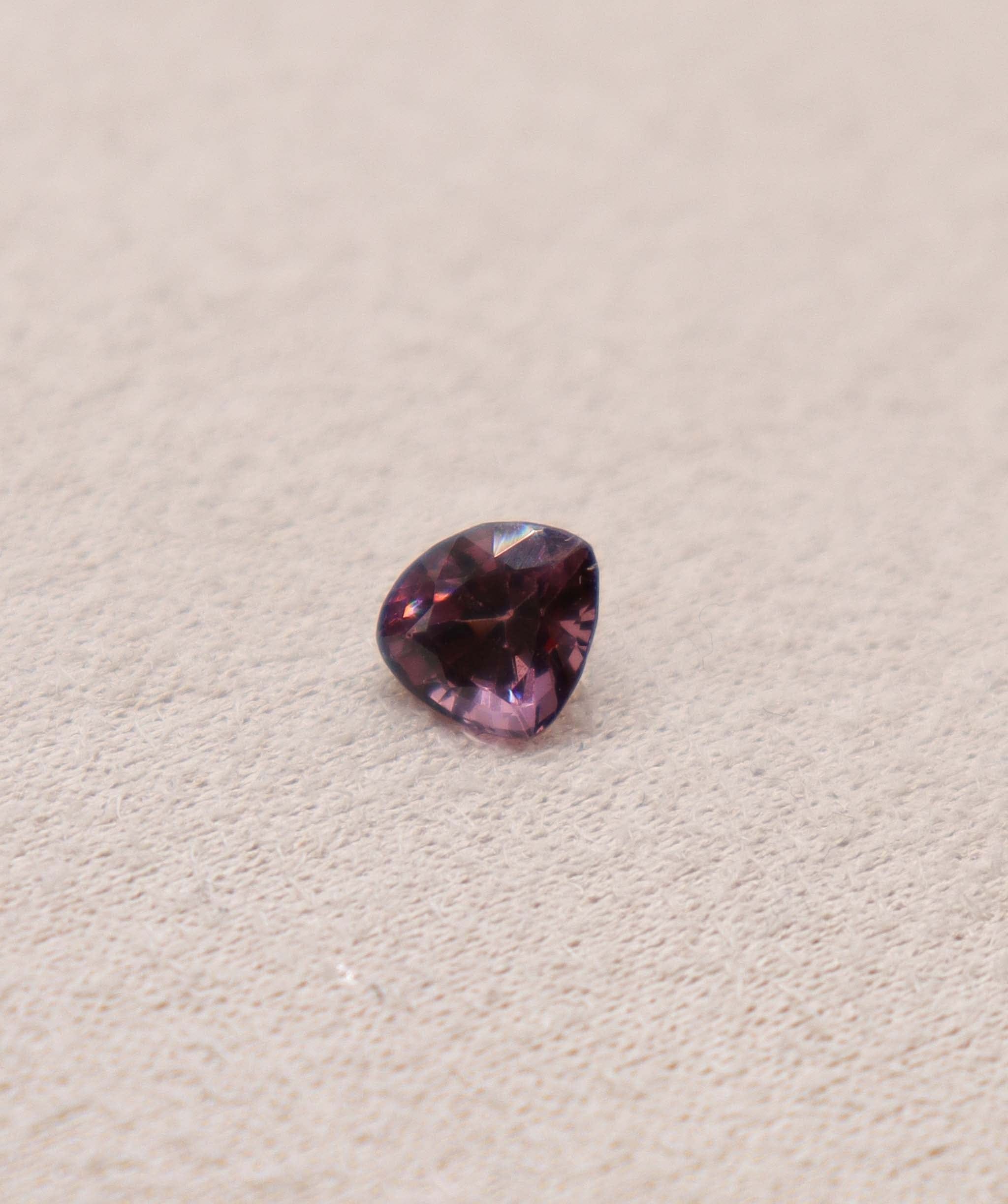 Luxury Promise 1.45ct Pink Trillion Cut Spinel DXBS4938