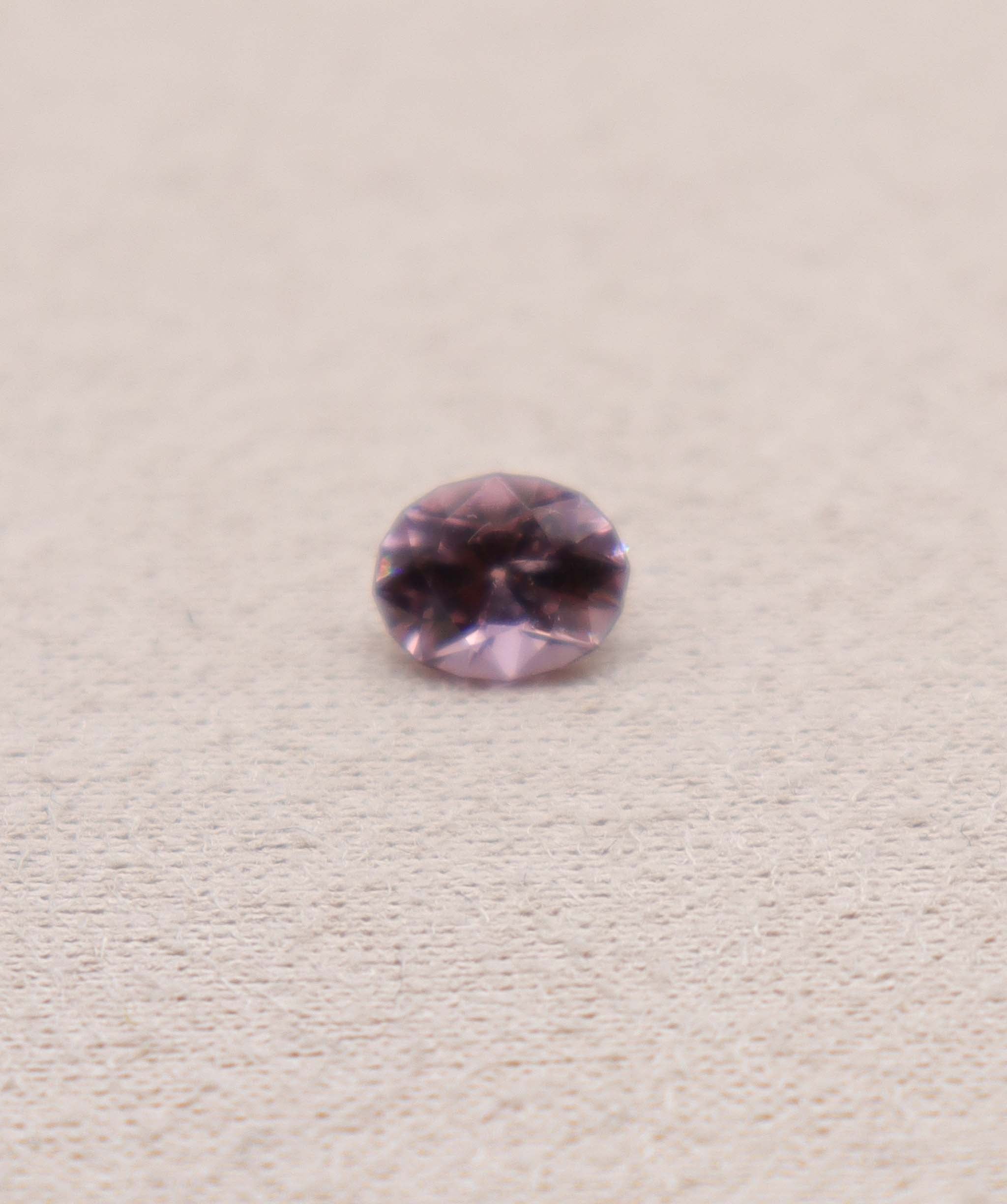 Luxury Promise 1.45ct Purple Oval Spinel DXBS5004