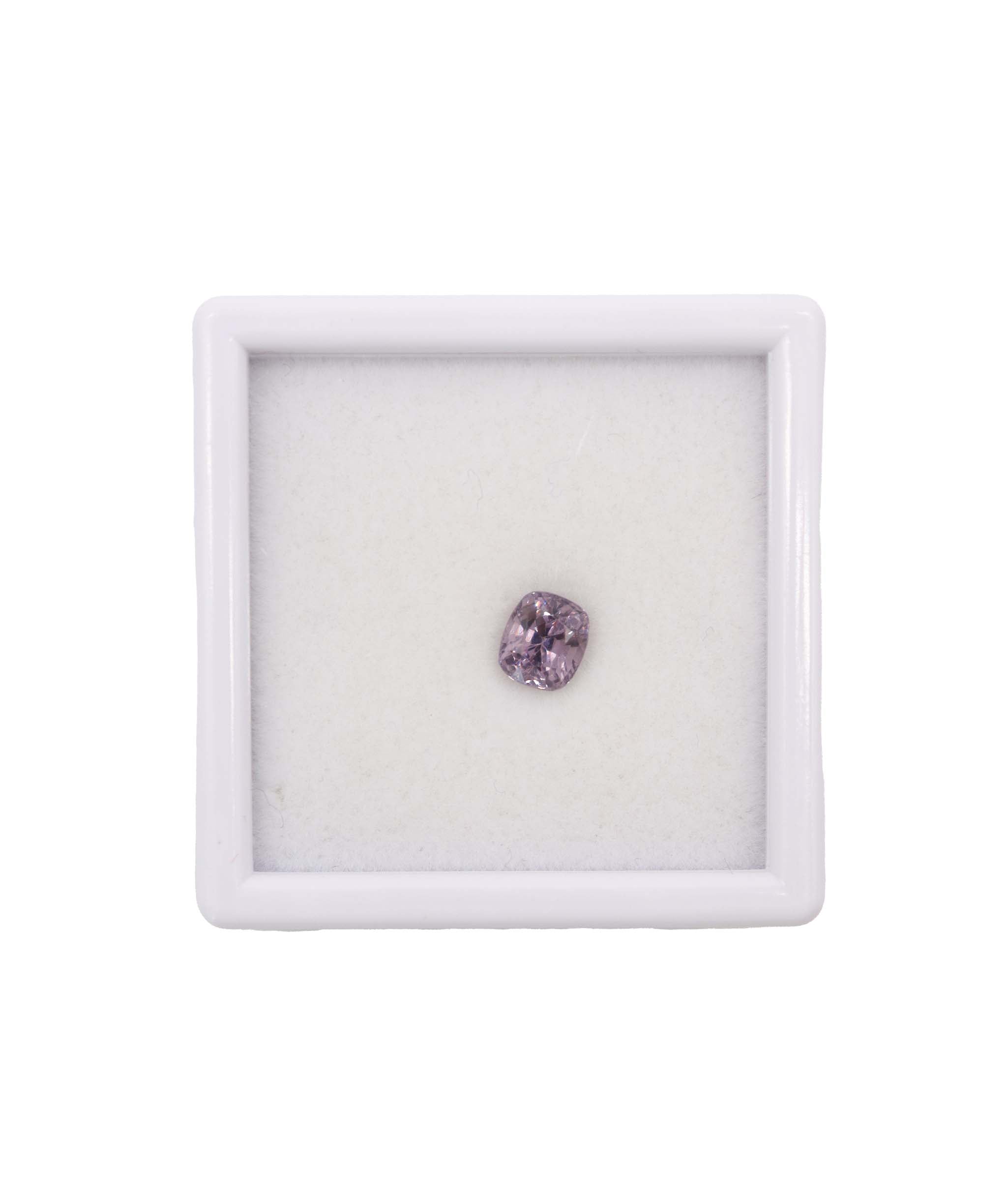 Luxury Promise 1.53cts purplish spinel 6x6.5mm DXBD0381