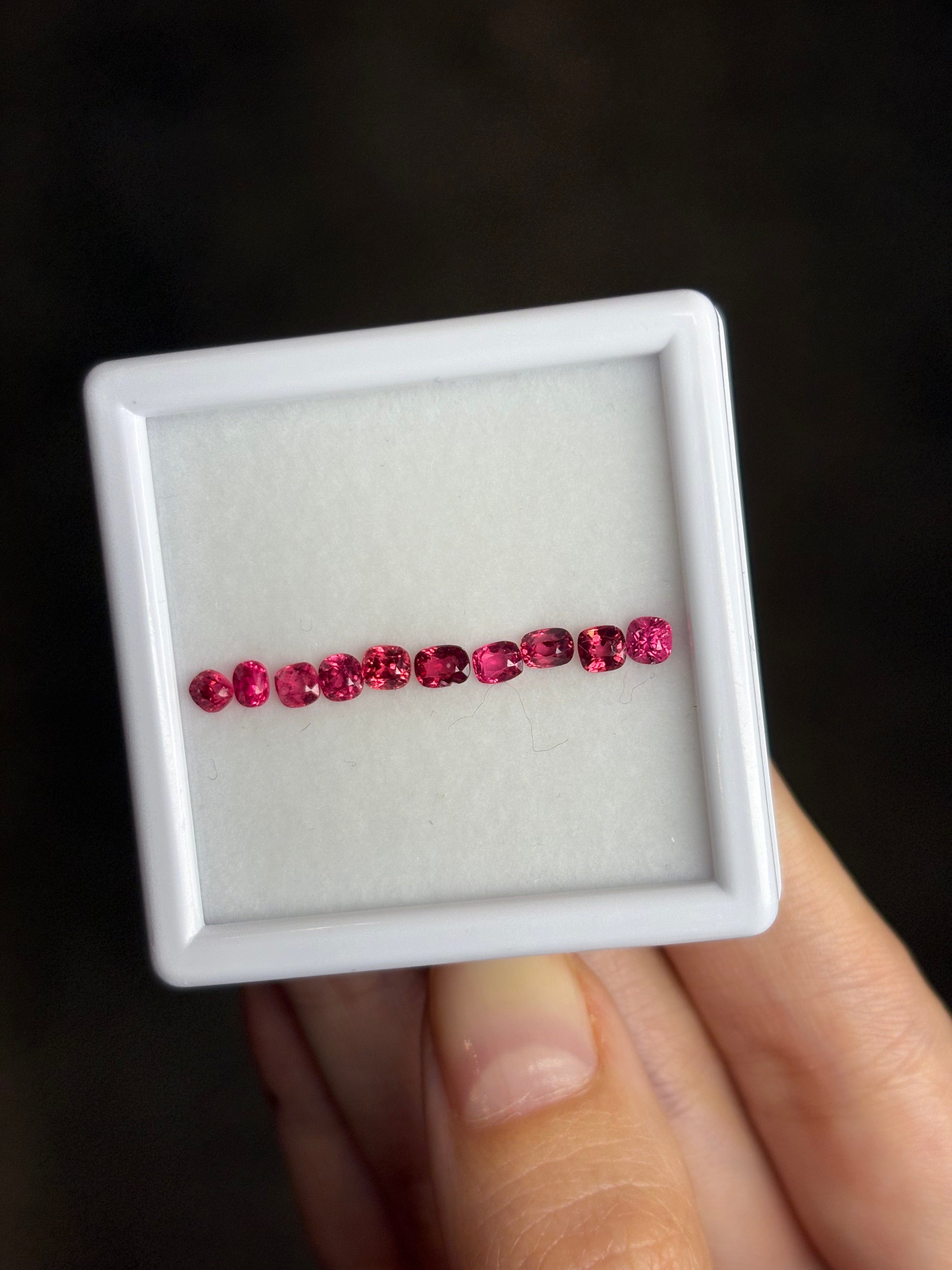 Luxury Promise 1.62ct Hot Pink Jedi Spinel Set 10pcs DXBCS2637