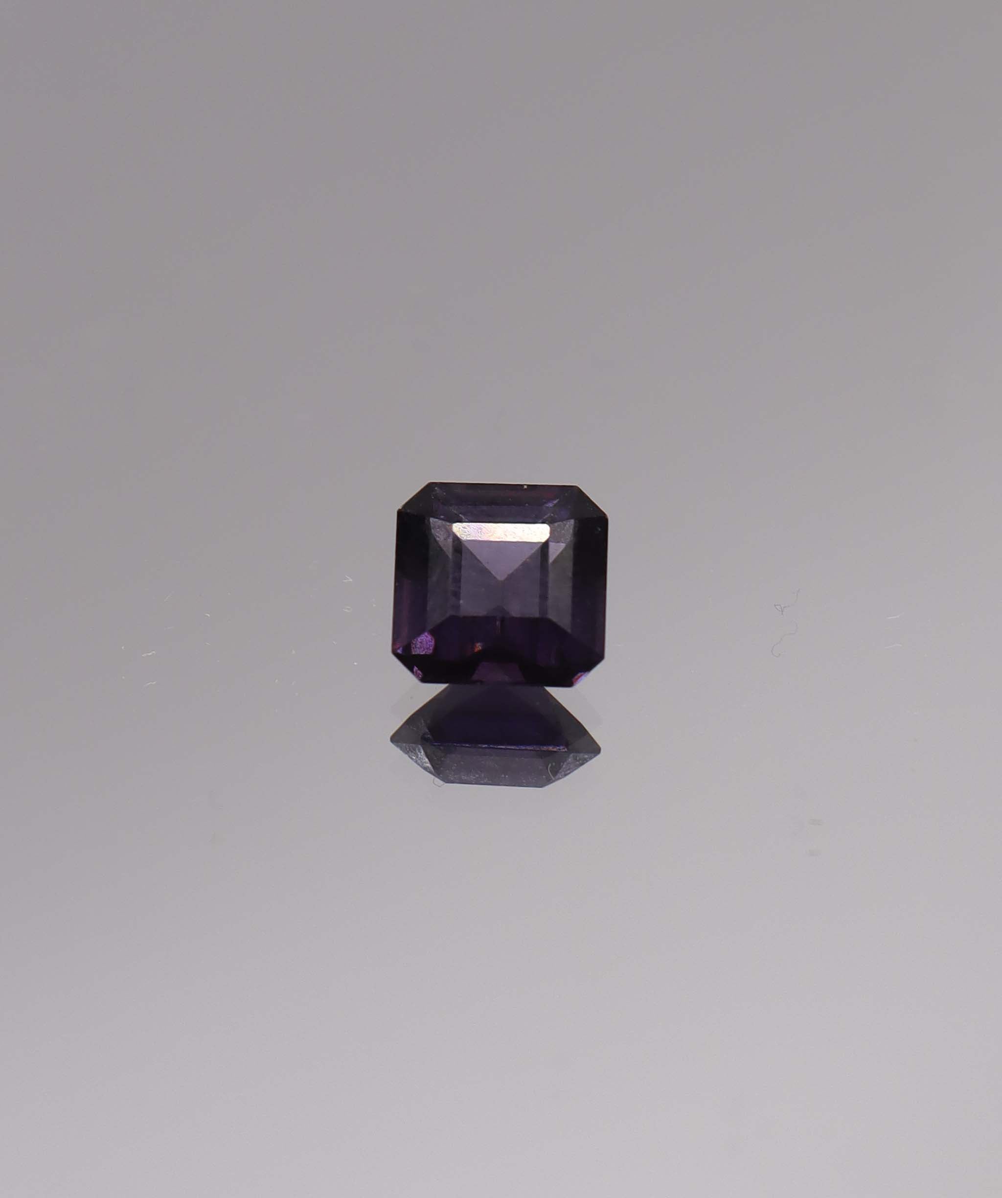Luxury Promise 1.62ct Purple Spinel Square Cut( Assher) DXBCS1538