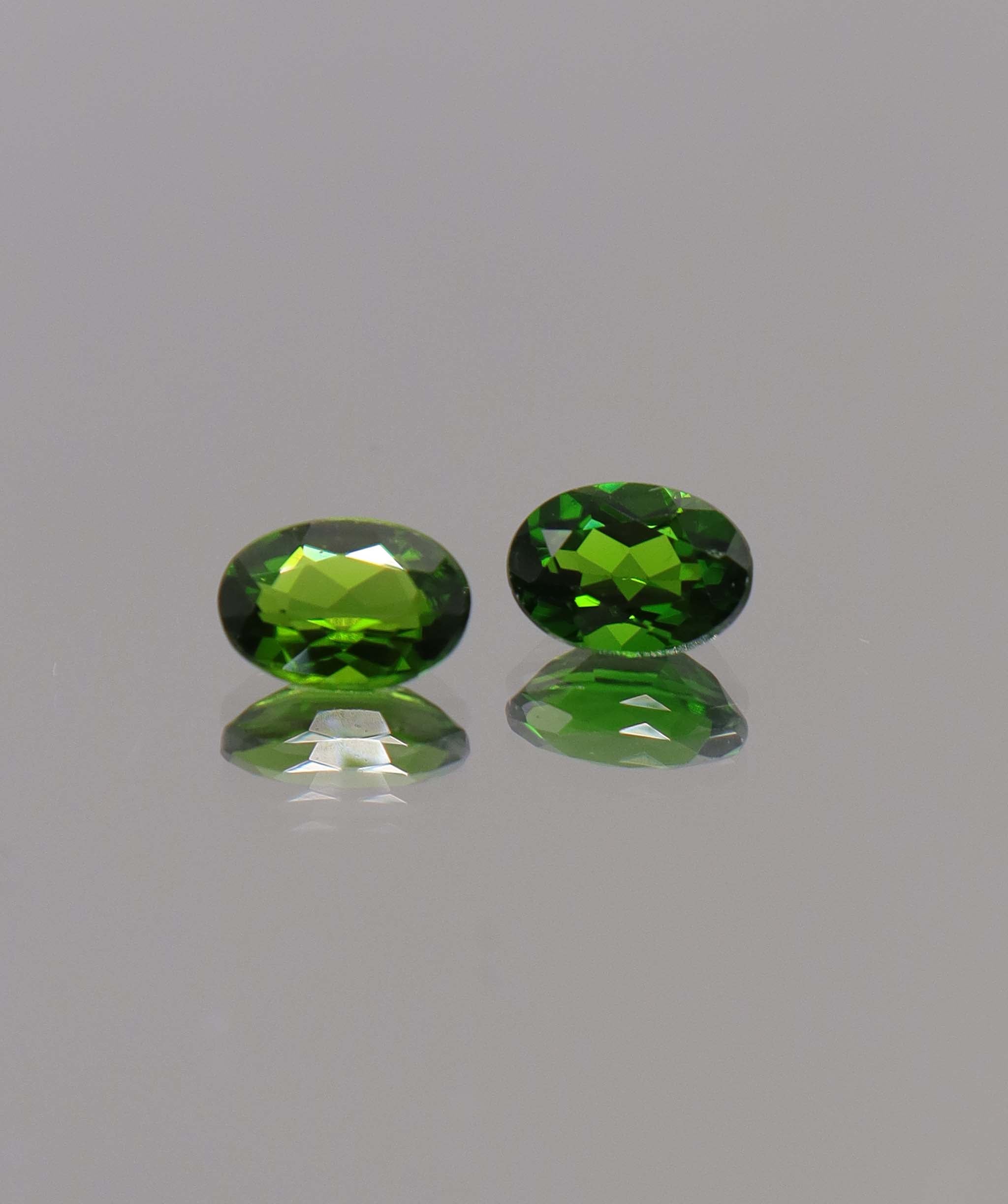 Luxury Promise 1.71ct Oval Chrome Diopside  pair DXBCS1181