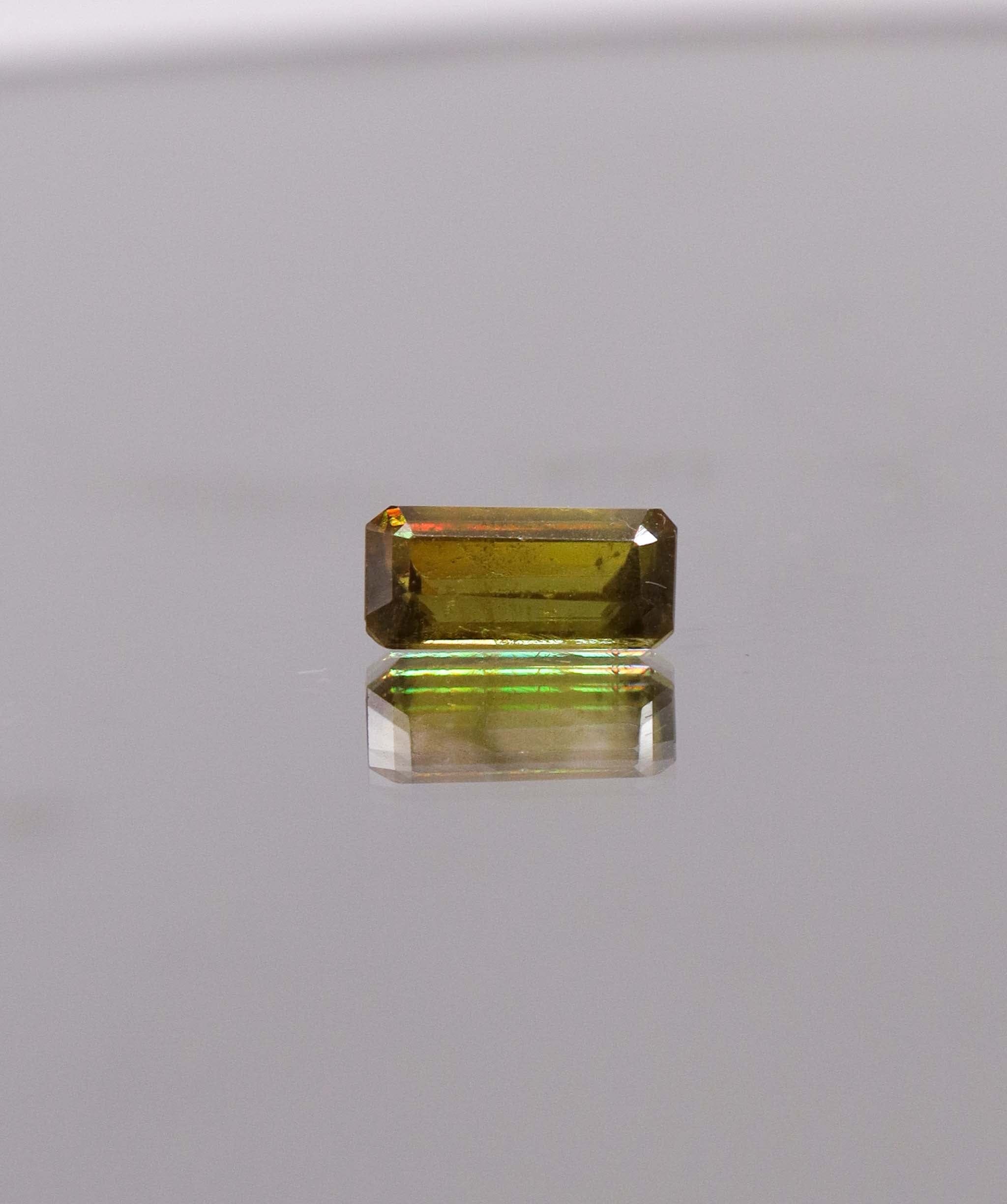Luxury Promise 1.73ct Sphene DXBCS0924