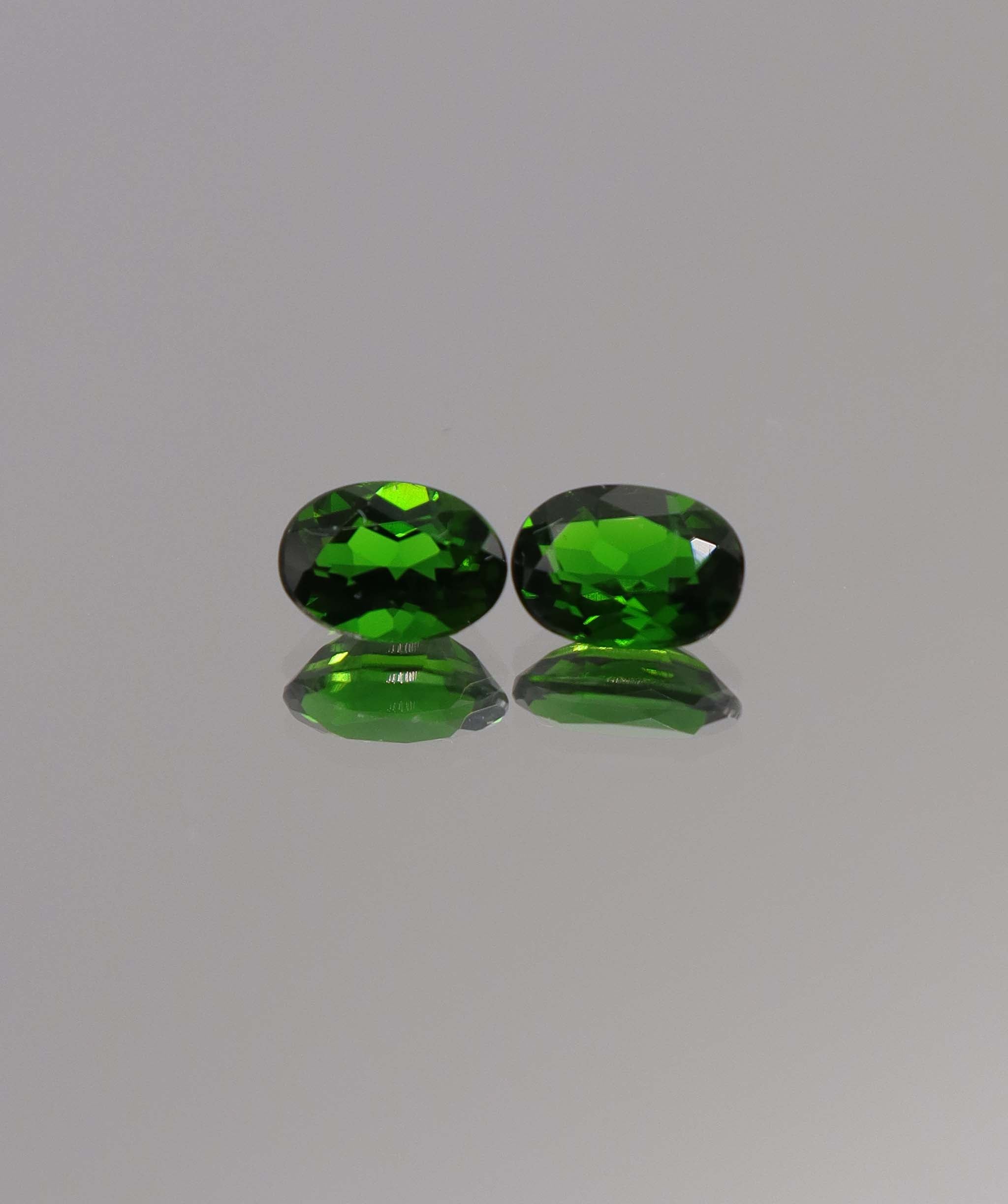 Luxury Promise 1.75ct Oval Chrome Diopside pair DXBCS1176