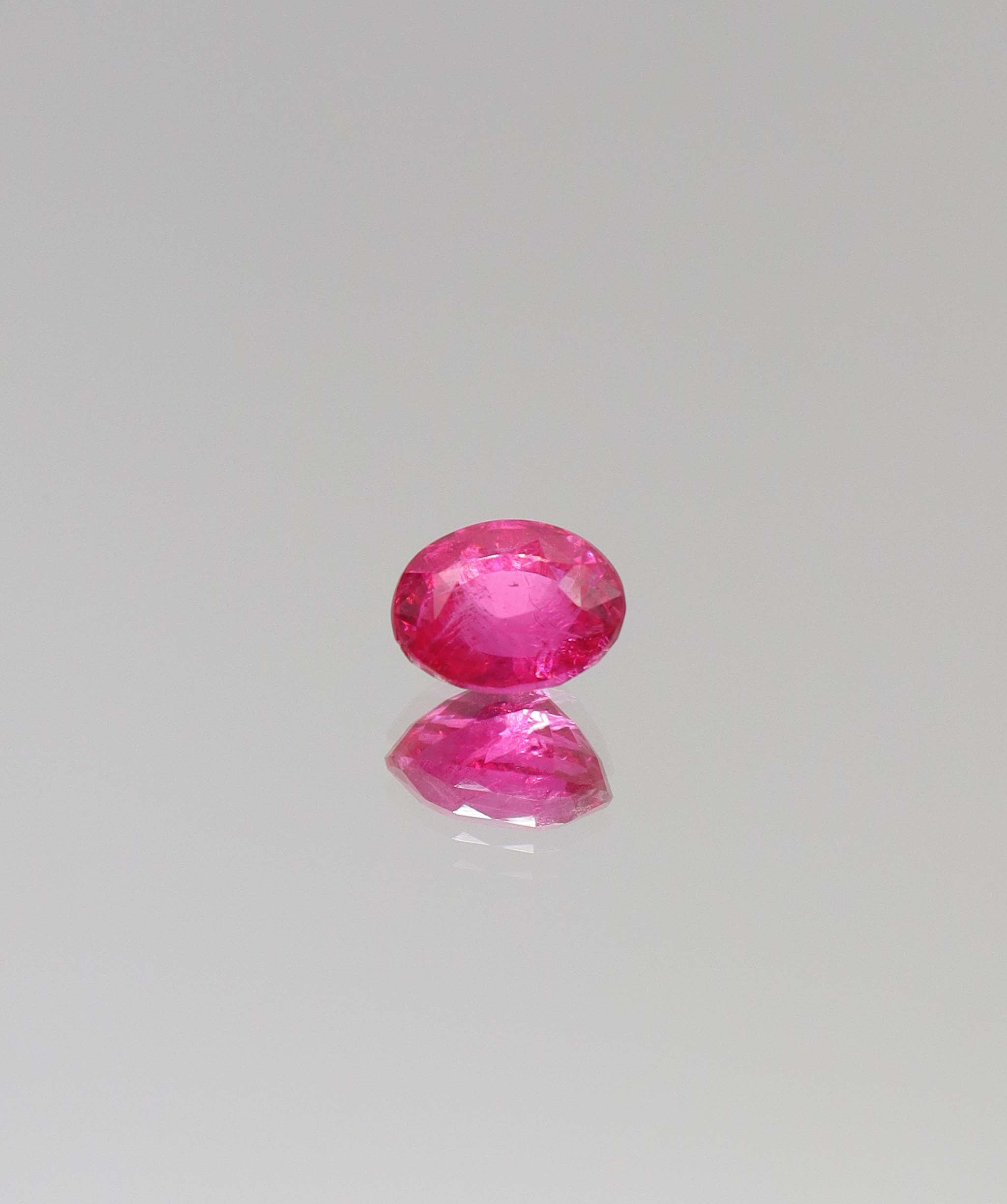 Luxury Promise 1.80ct Mahenge Spinel Oval SPTOR
