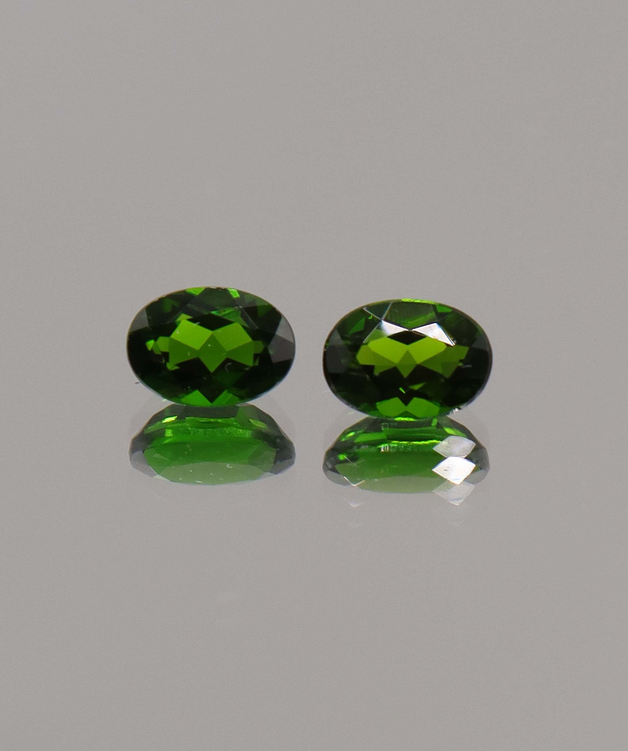 Luxury Promise 1.86ct Oval Chrome Diopside pair DXBCS1173