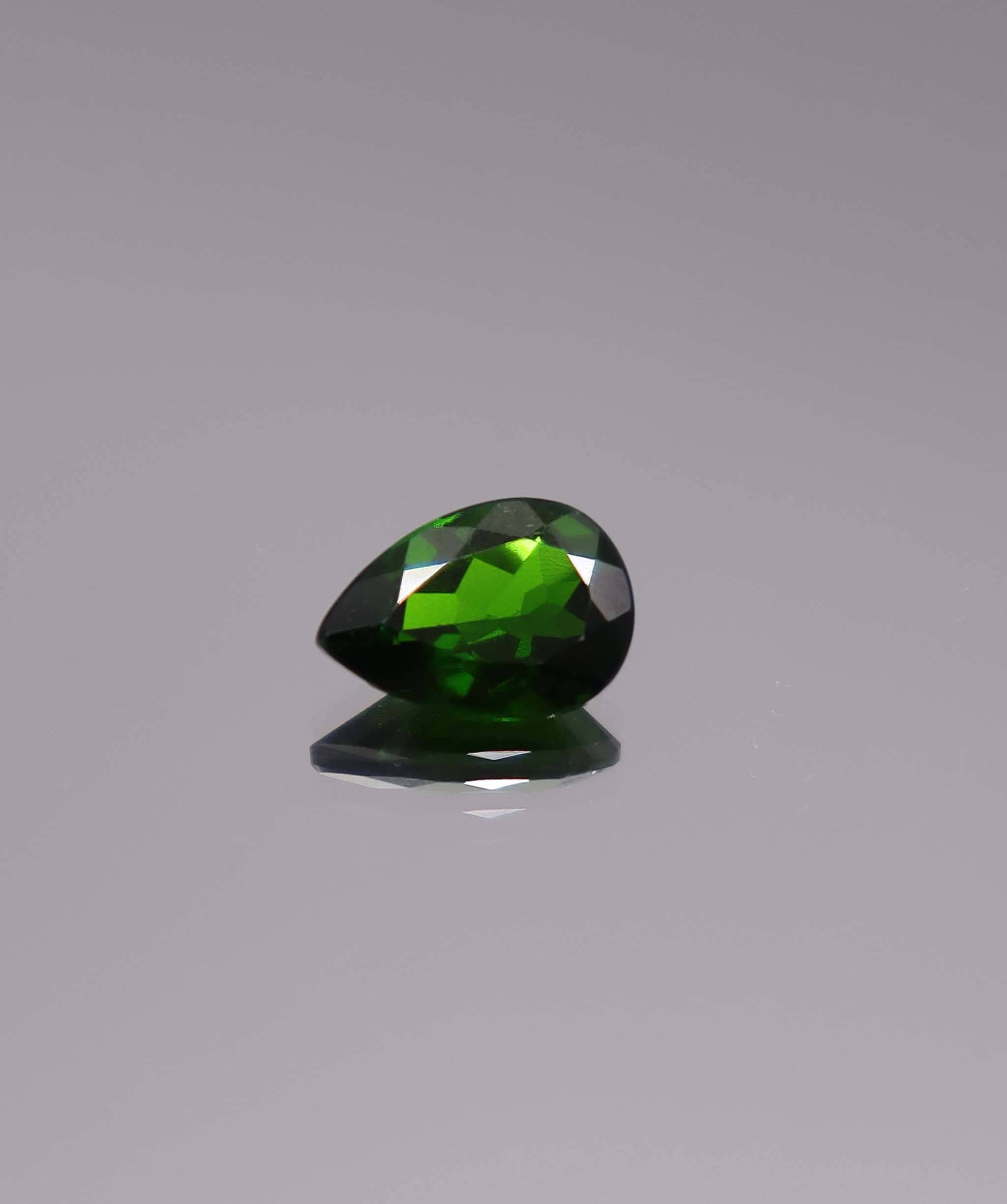 Luxury Promise 1.87ct Chrome Diopside Pear DXBCS3231