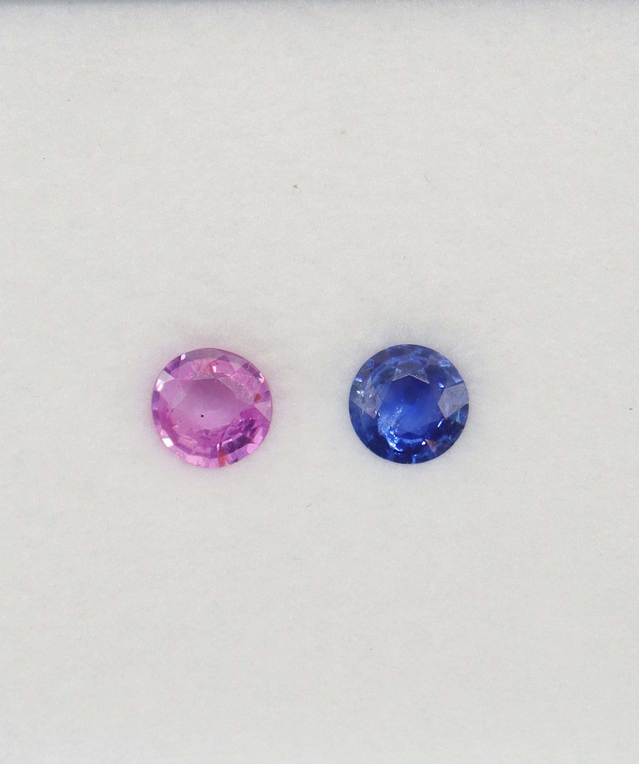 Luxury Promise 1.94CTNATURALLY HEATED  BLUE & PINK SAPPHIRES ( PAI MS 9056