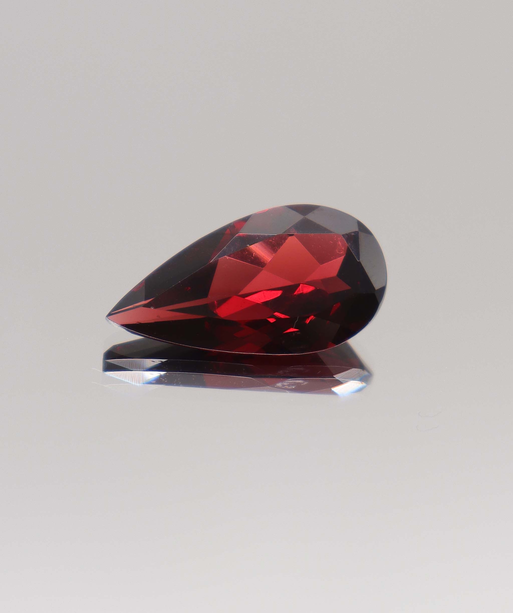 Luxury Promise 10.15ct Almandine Pear  DXBCS0408