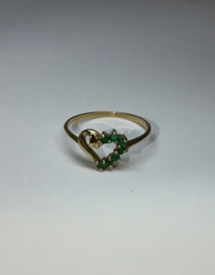 Luxury Promise 10ky 1.2g sz8 open heart 0.20ctw-emerald ring  AFI043