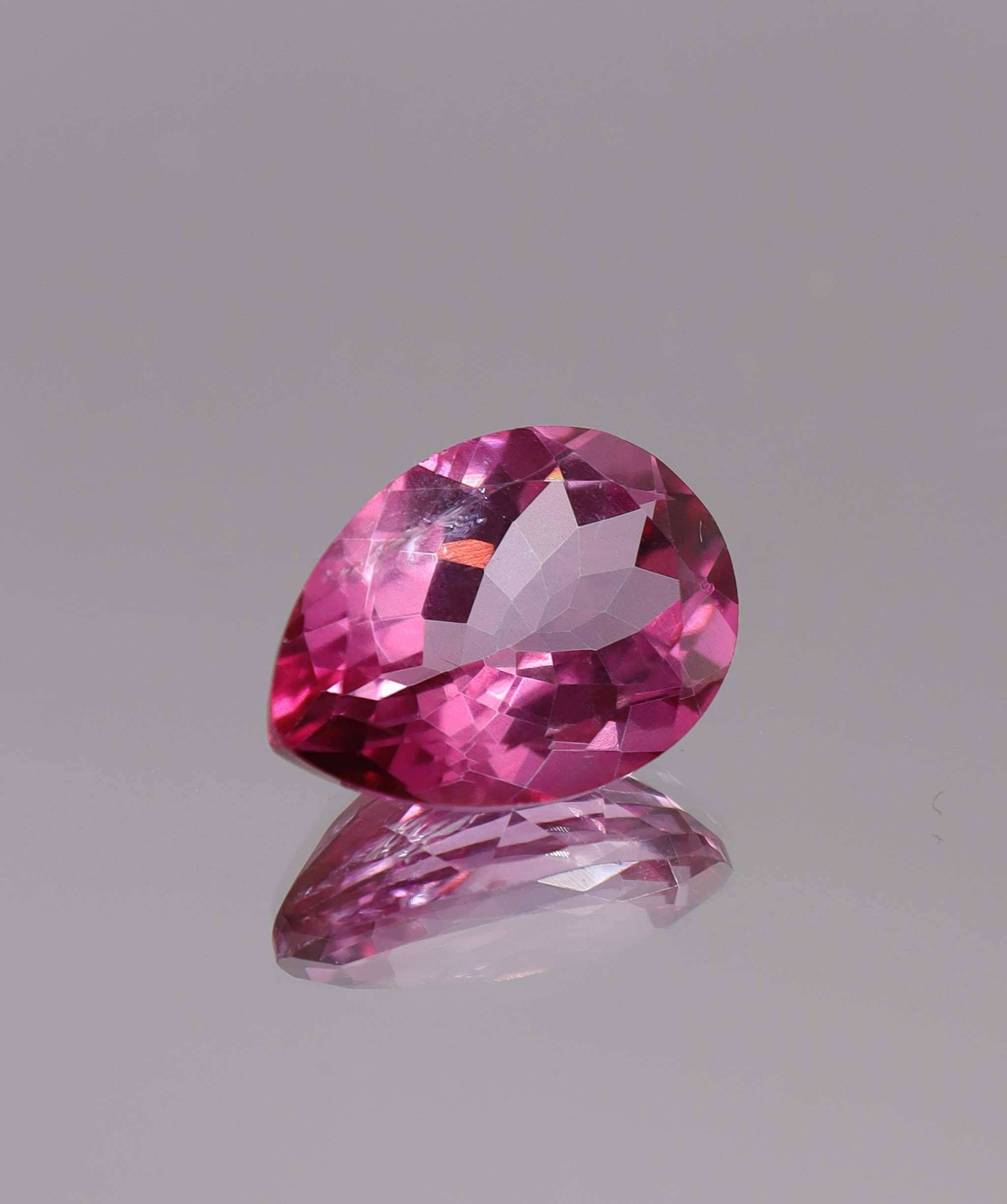 Luxury Promise 13.74ct Pear Cut Pink Topaz DXBS6123