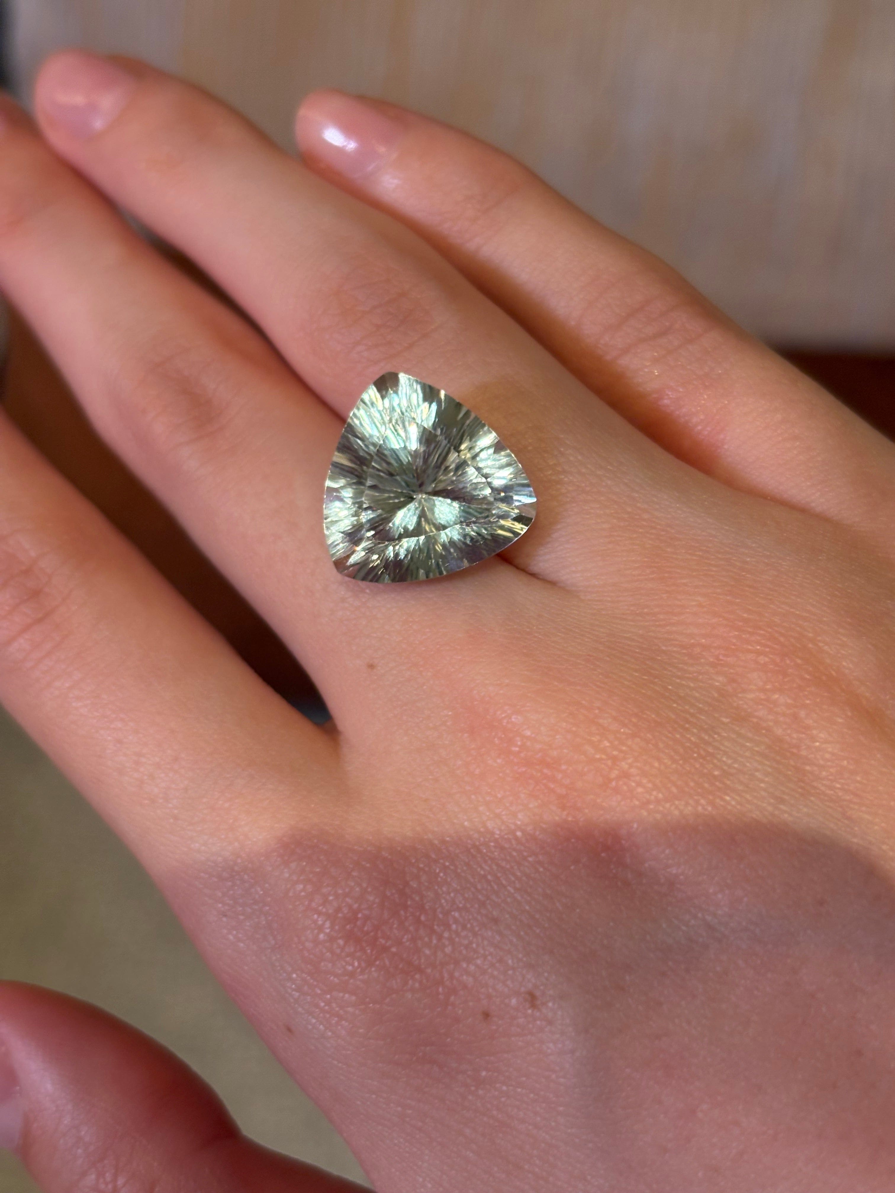 Luxury Promise 15.10ct Aqua Topaz Fantasy Trillion DXBCS2788