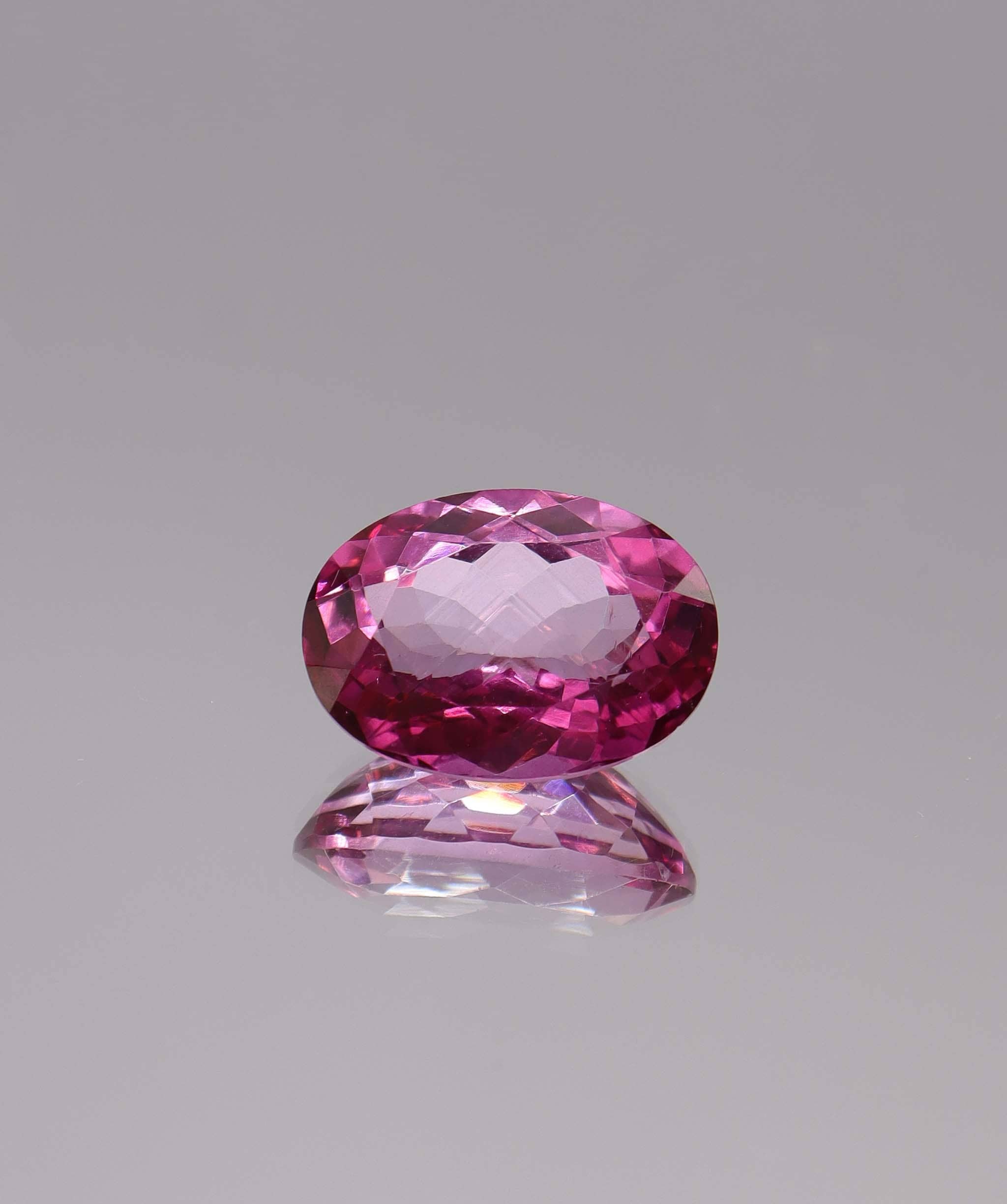 Luxury Promise 16.73ct Oval Cut Pink Topaz DXBS6136