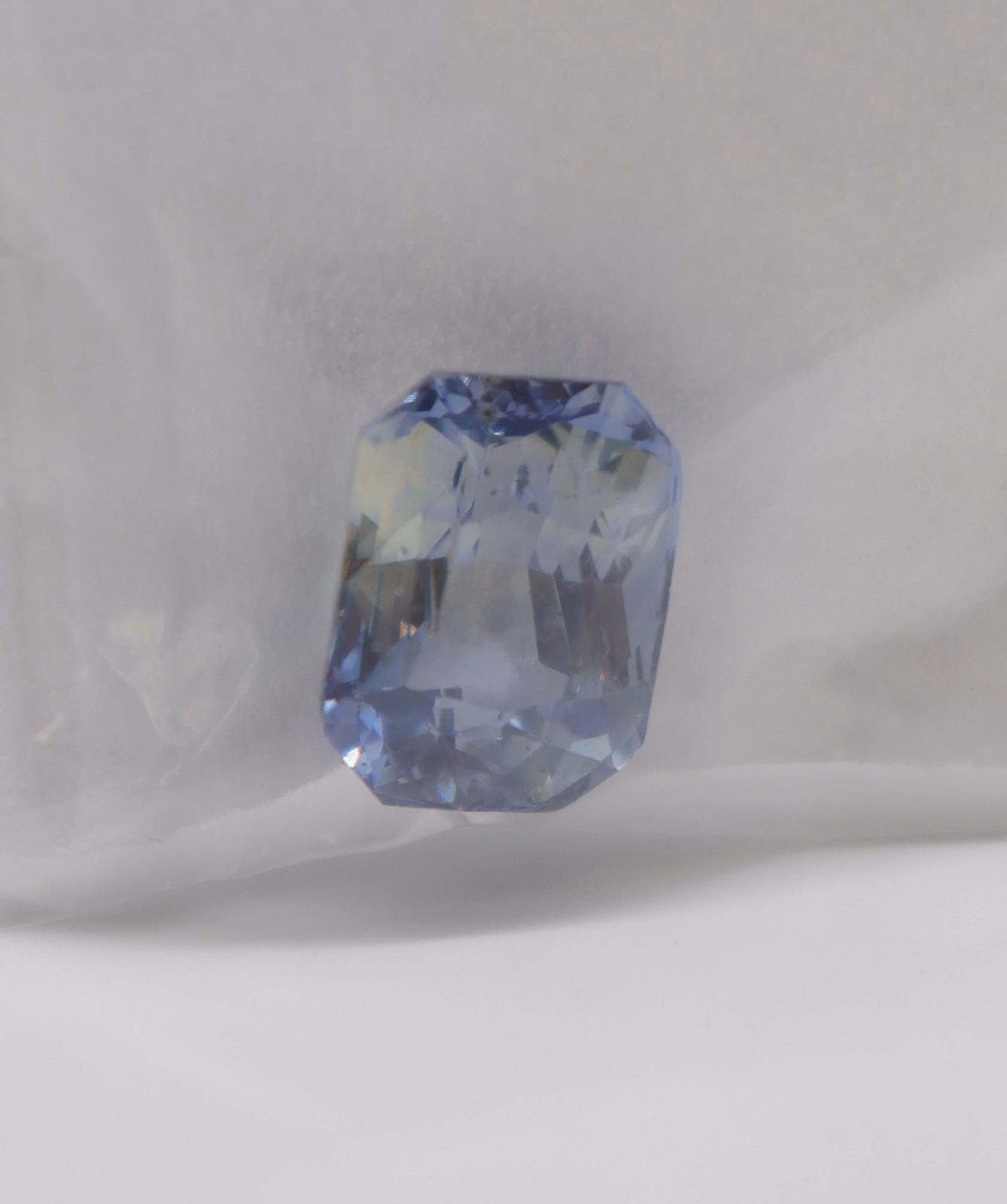 Luxury Promise 17.46CT NATURAL BLUE SAPPHIRE ( BI COLOUR ) MS 8706