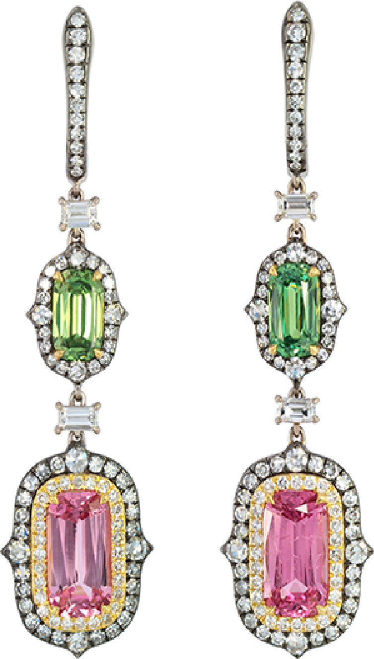 Luxury Promise 18K EARRINGS Yellow GoldPink spinel 2.64 ct / 2 pcsDemantoid 1.53 ct / 2 pcsDiamonds 1.36 ct / 178 pcs E1613