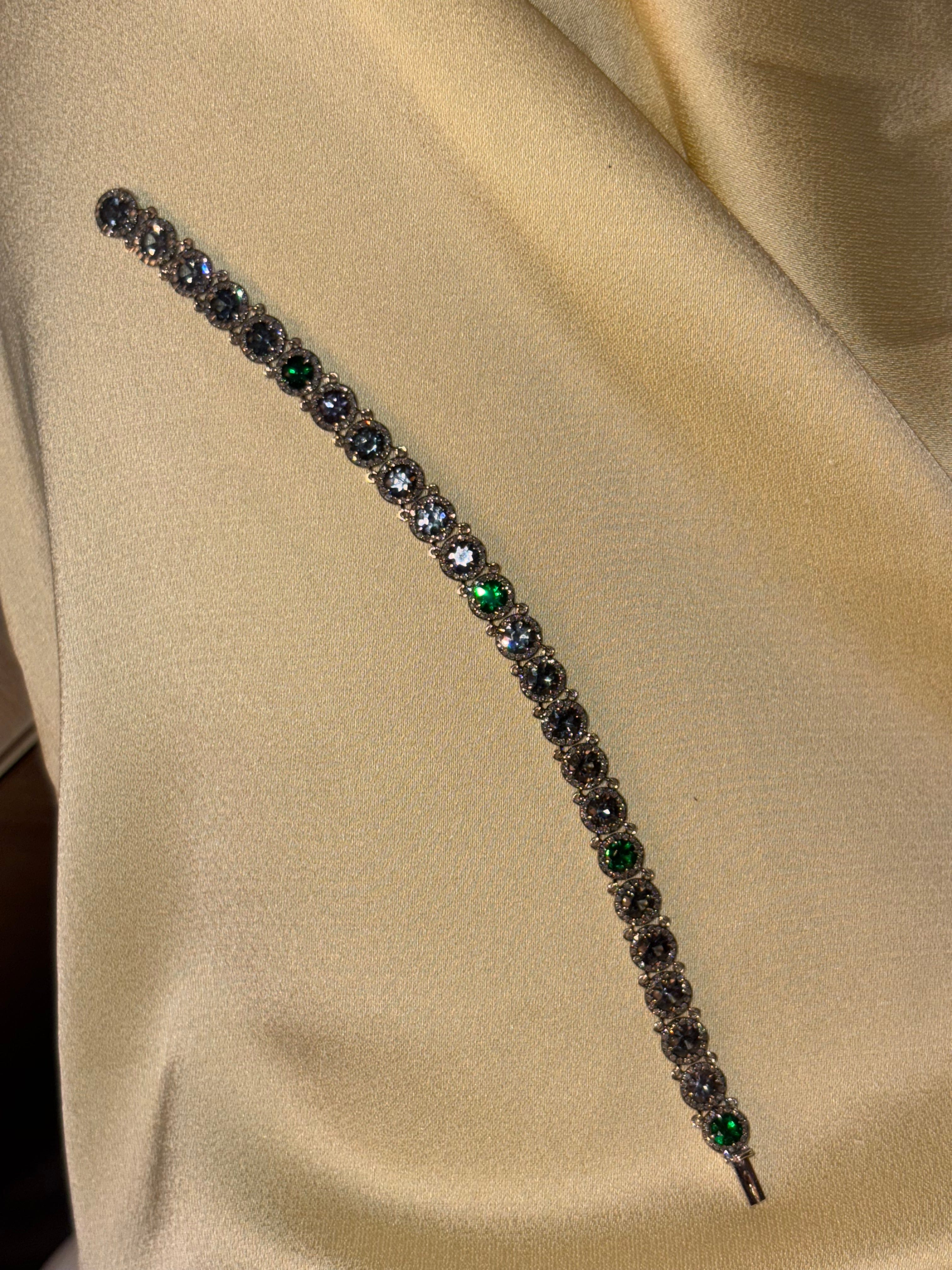 Luxury Promise 18K Pink Gold Tsavorite 1.30 ct / 4 pcs Grey Spinel 7.69 ct / 20 pcs Diamonds 1.31 ct / 384 pcs Bracelet B1603