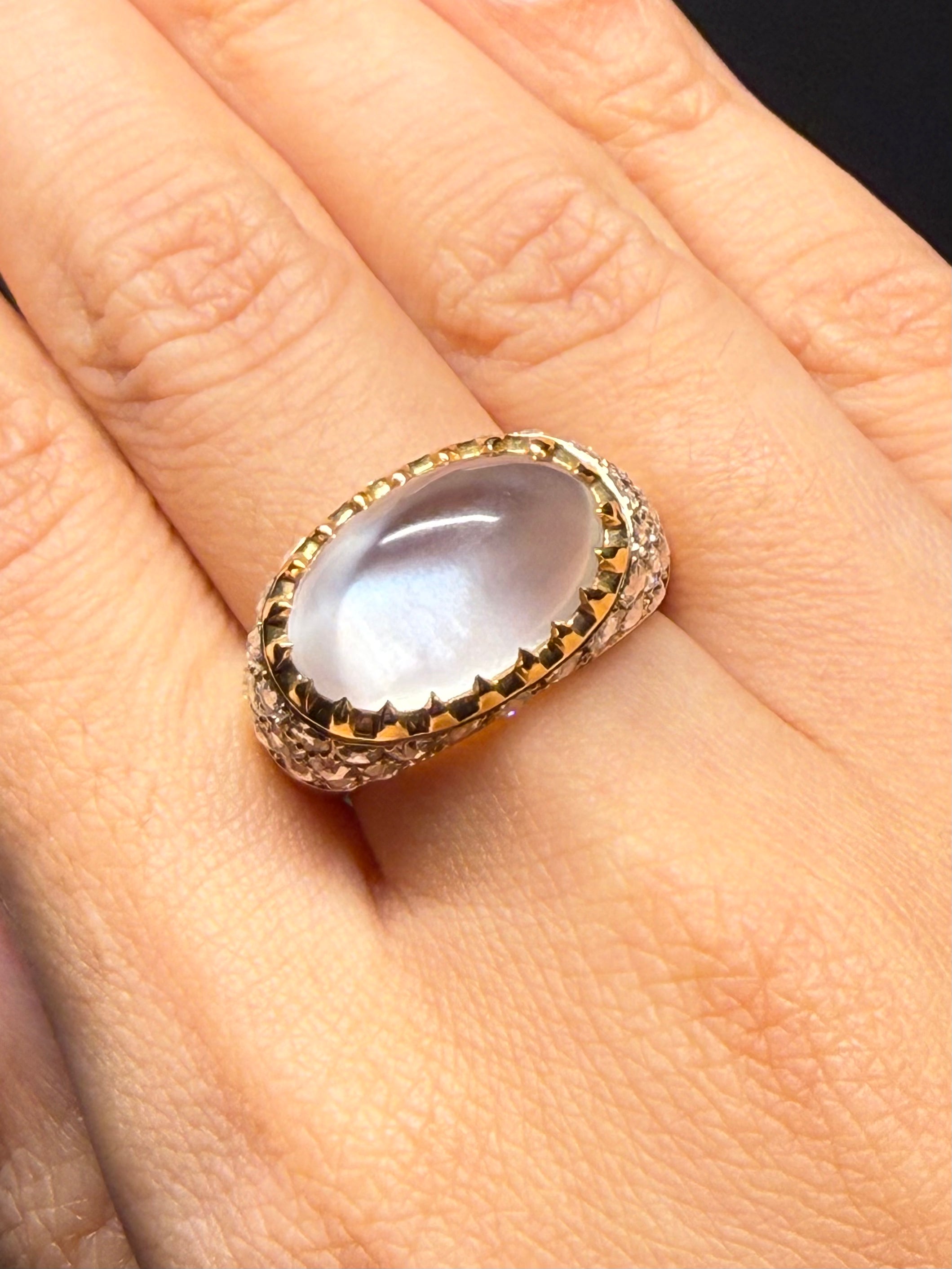 Luxury Promise 18K RING Gold, Moonstone 10.64 ct, Diamonds 1.60 ct / 42 pcs R1185