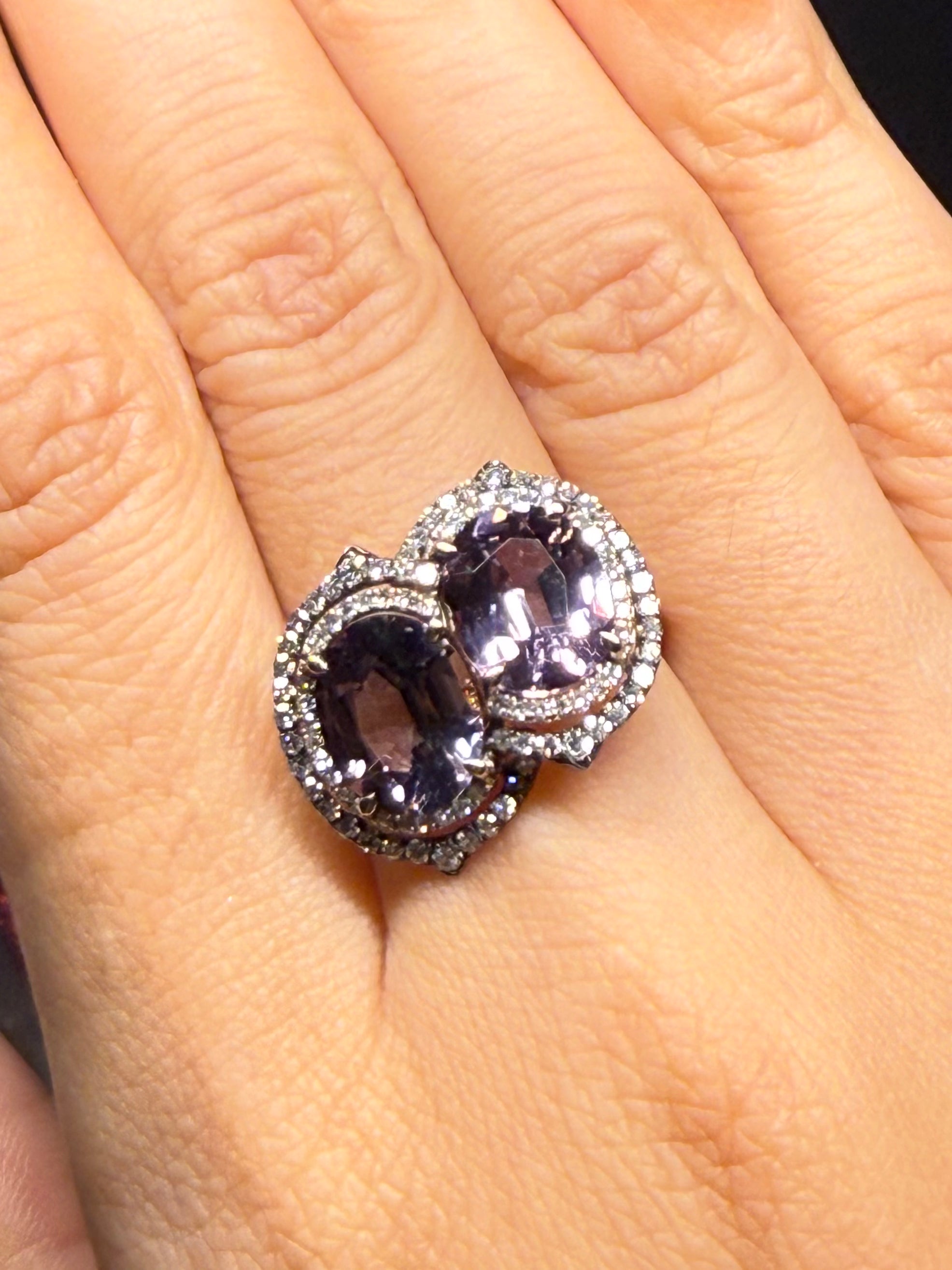 Luxury Promise 18K RING Pink and Yellow GoldSpinel 5.48 ct / 2 pcsDiamonds 0.58 ct / 105 pcs R12293