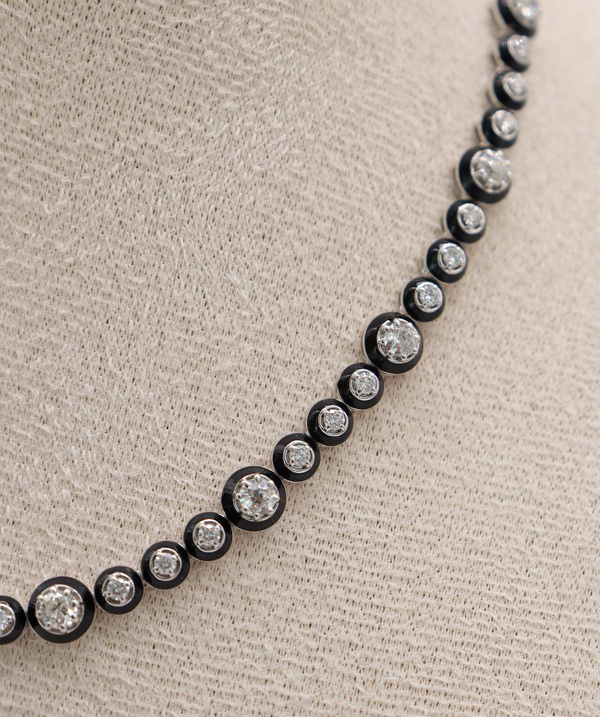 Luxury Promise 18k WG Bubble Necklace DXBS6661