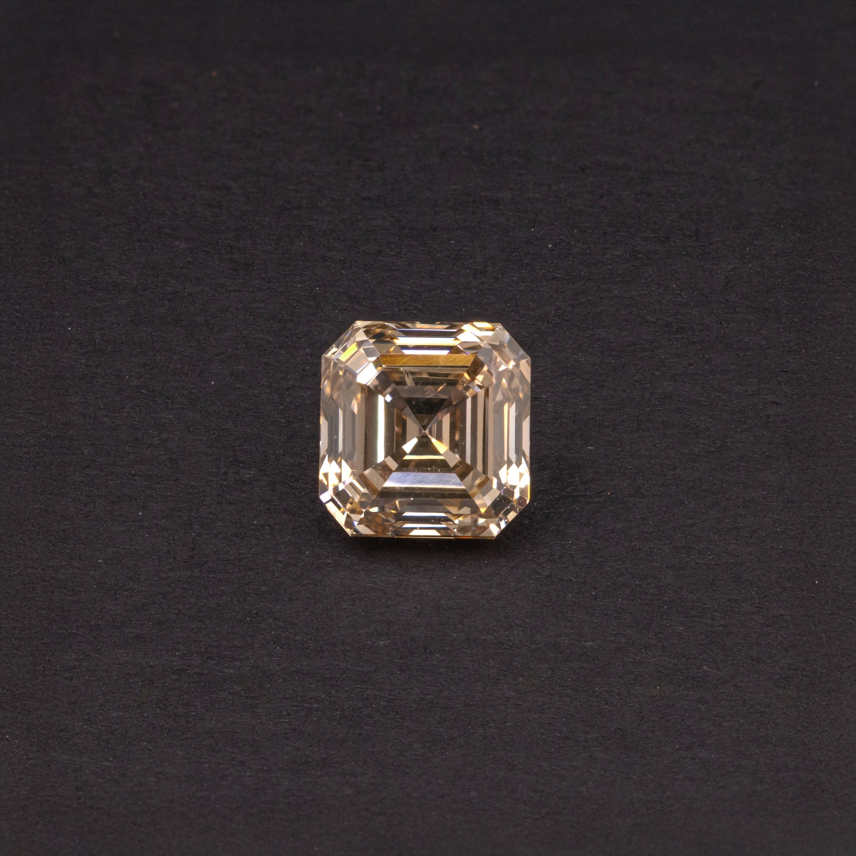 Luxury Promise 1crt Intense pink-ember Asher-cut Diamond ANC1401