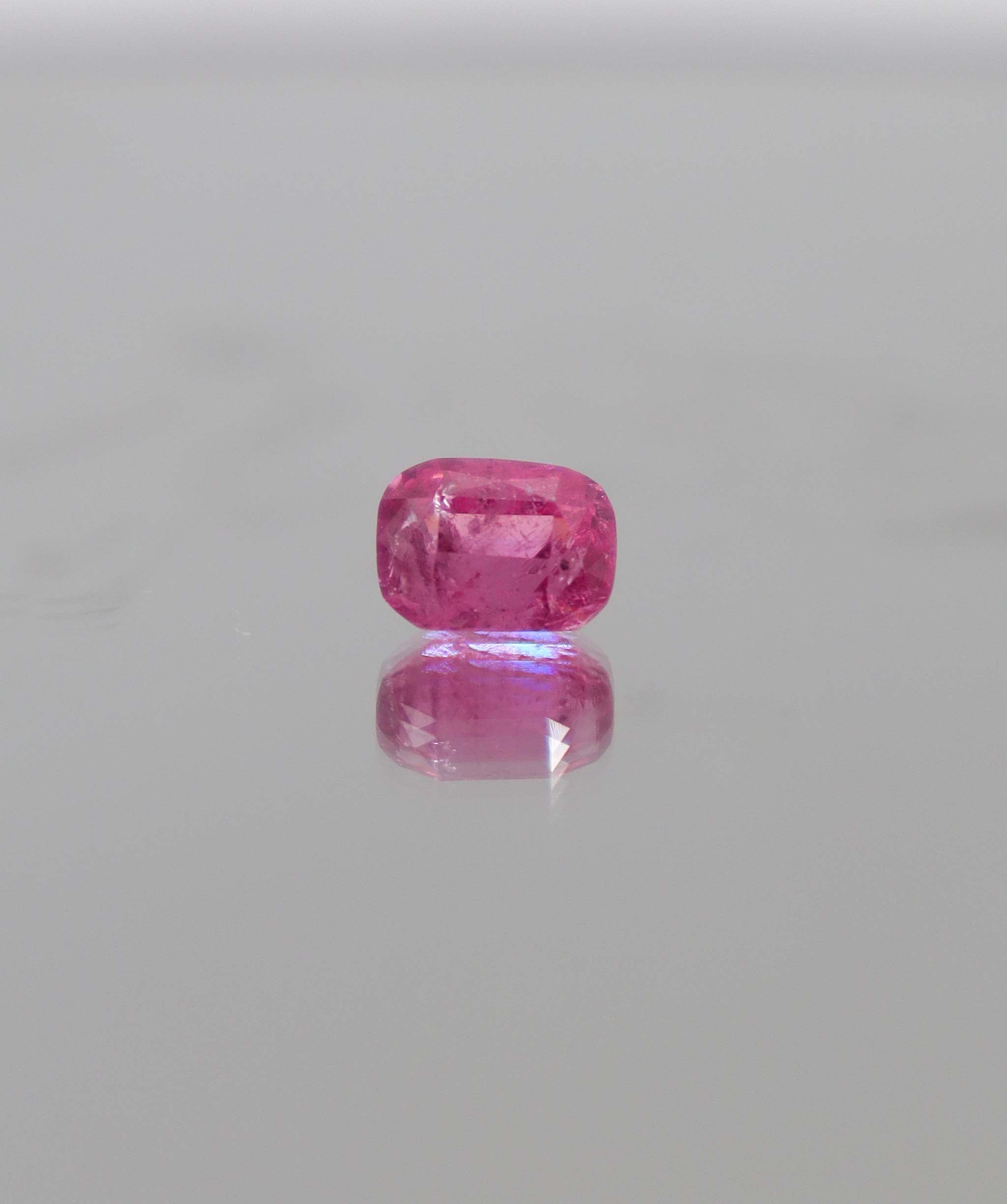 Luxury Promise 2.00ct Hot Pink Mahenge Spinel with certificate DXBCS0841