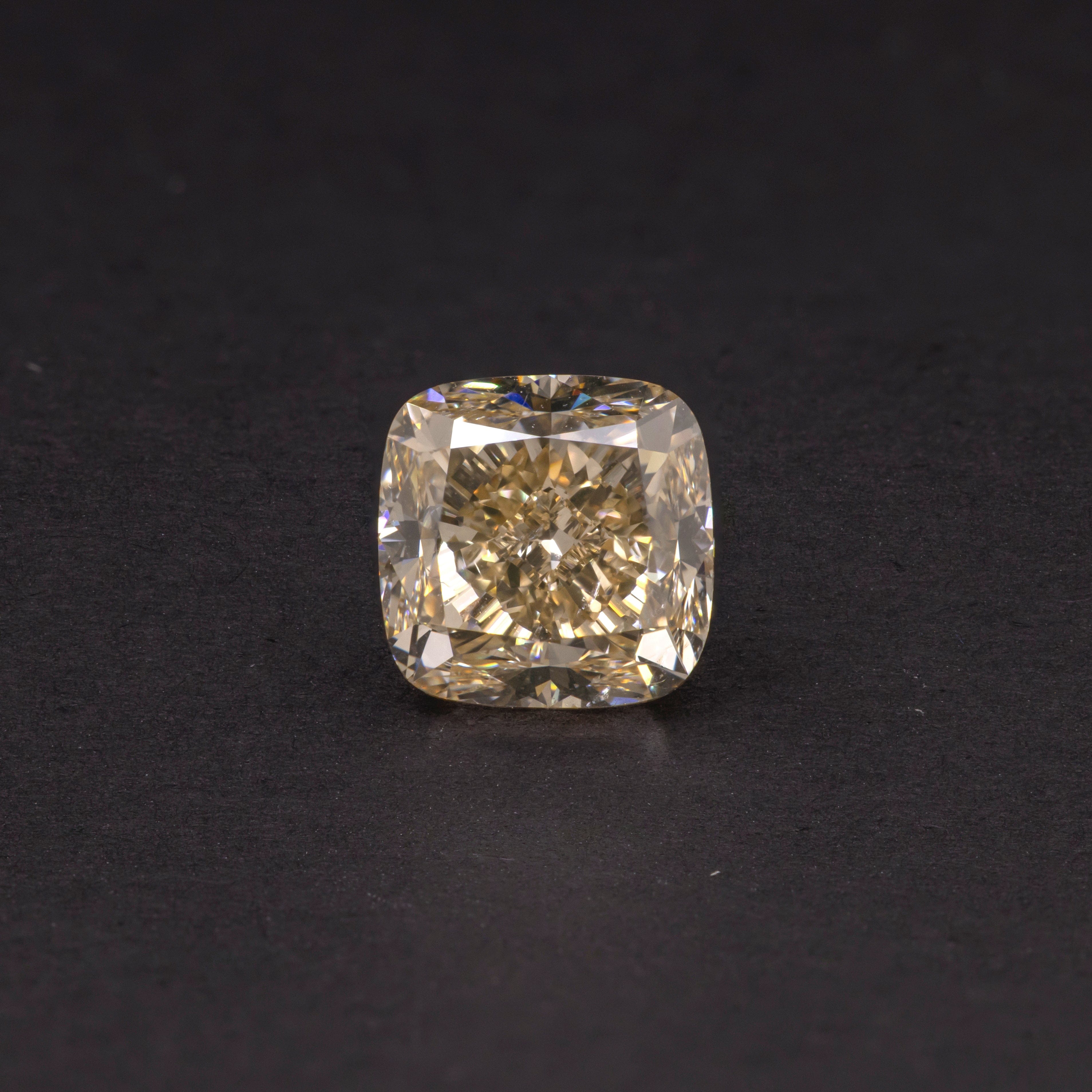 Luxury Promise 2.01crt Intense peachy-pink Cussion Diamond ANC1400